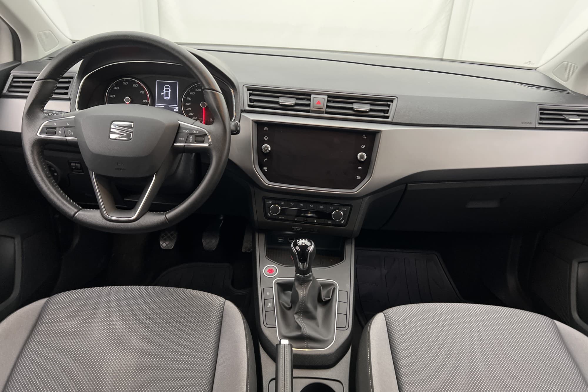 SEAT Ibiza 1.0 MPI 75hk Style CarPlay Sensorer Farthållare