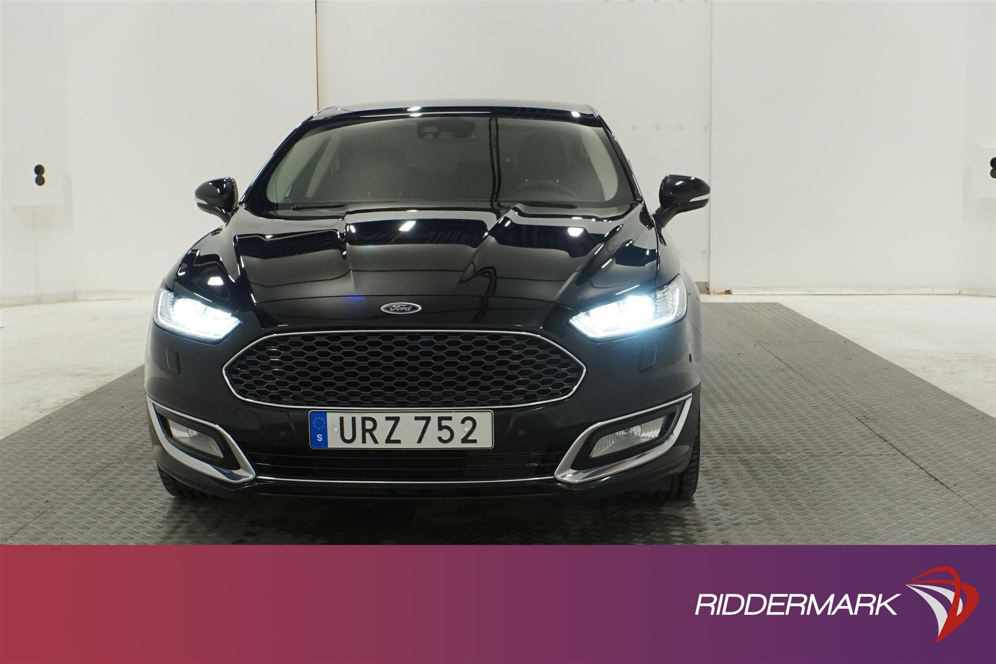 Ford Mondeo Vignale 180hk AWD Värmare Skinn B-kamera Dragexteriör