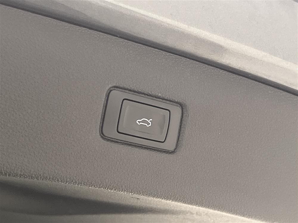 Audi Q7 TDI 272hk Quattro S-Line Cockpit Värmare BOSE 7-Sitsinteriör