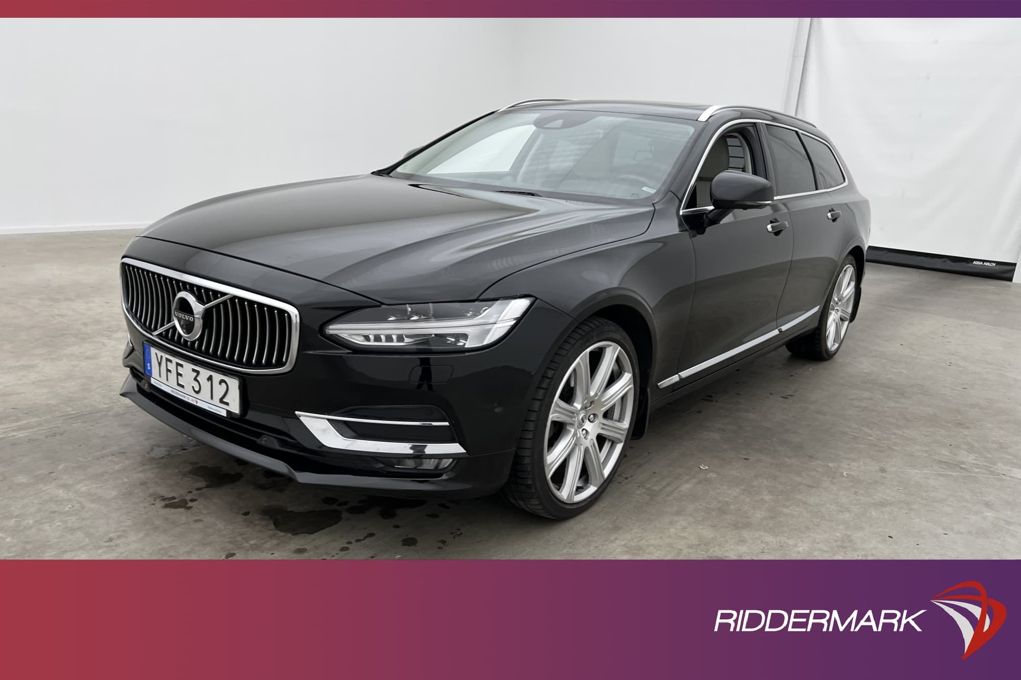 Volvo V90 D5 AWD