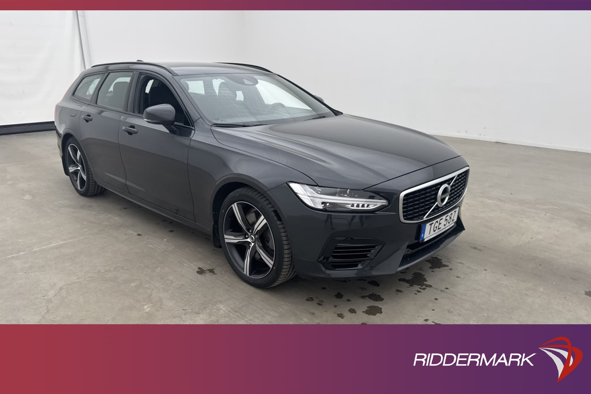 Volvo V90 Recharge T8 AWD R-Design Kamera Dragkrok CarPlay