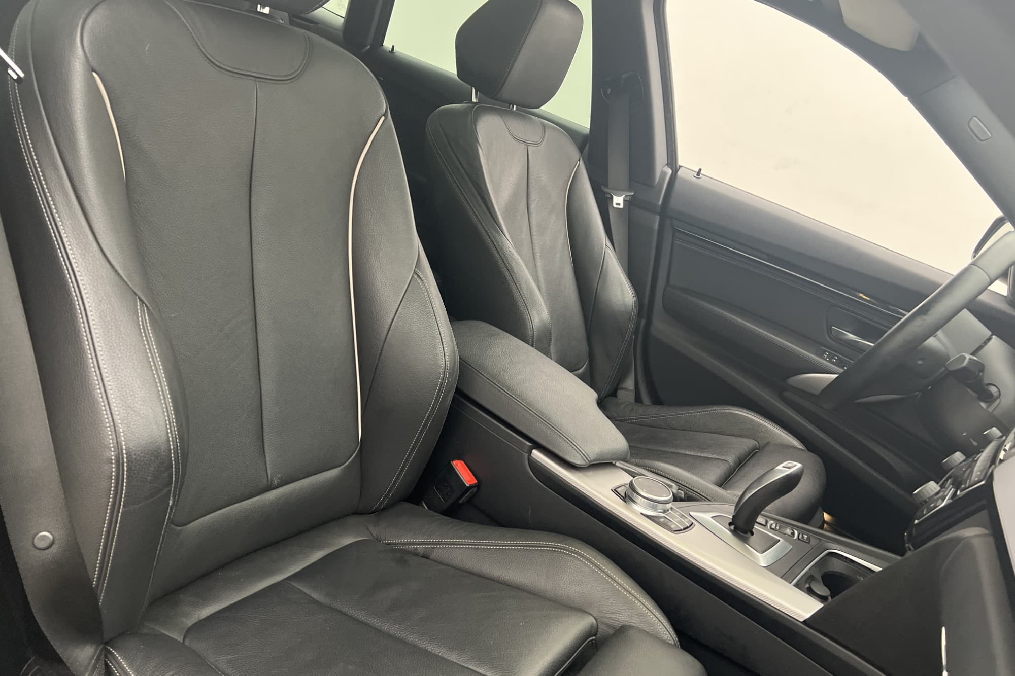 BMW 320i GT xDrive M Sport Innovation Panorama H/K Navi HUD