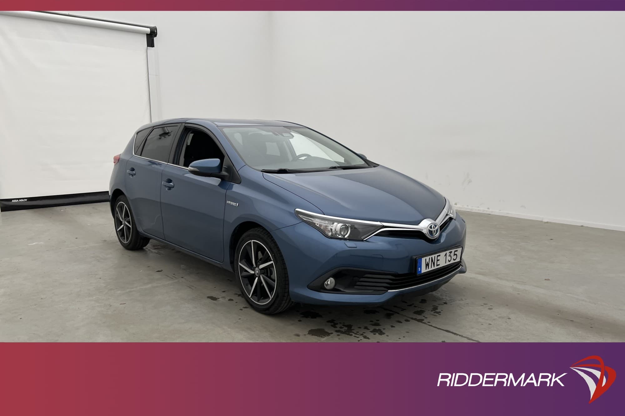 Toyota Auris Hybrid 136hk