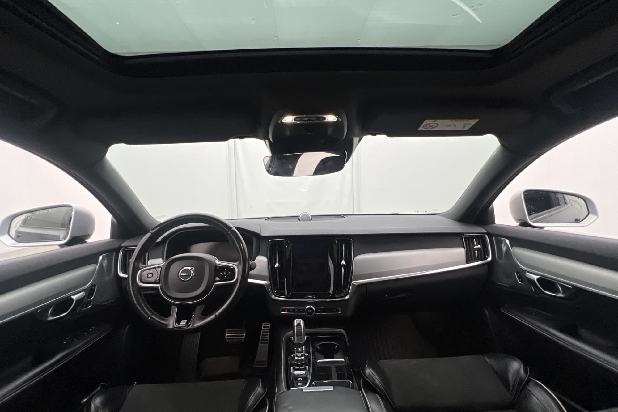 Volvo S90 T8 AWD R-Design VOC B&W Pano Drag Kamera Navi BLIS