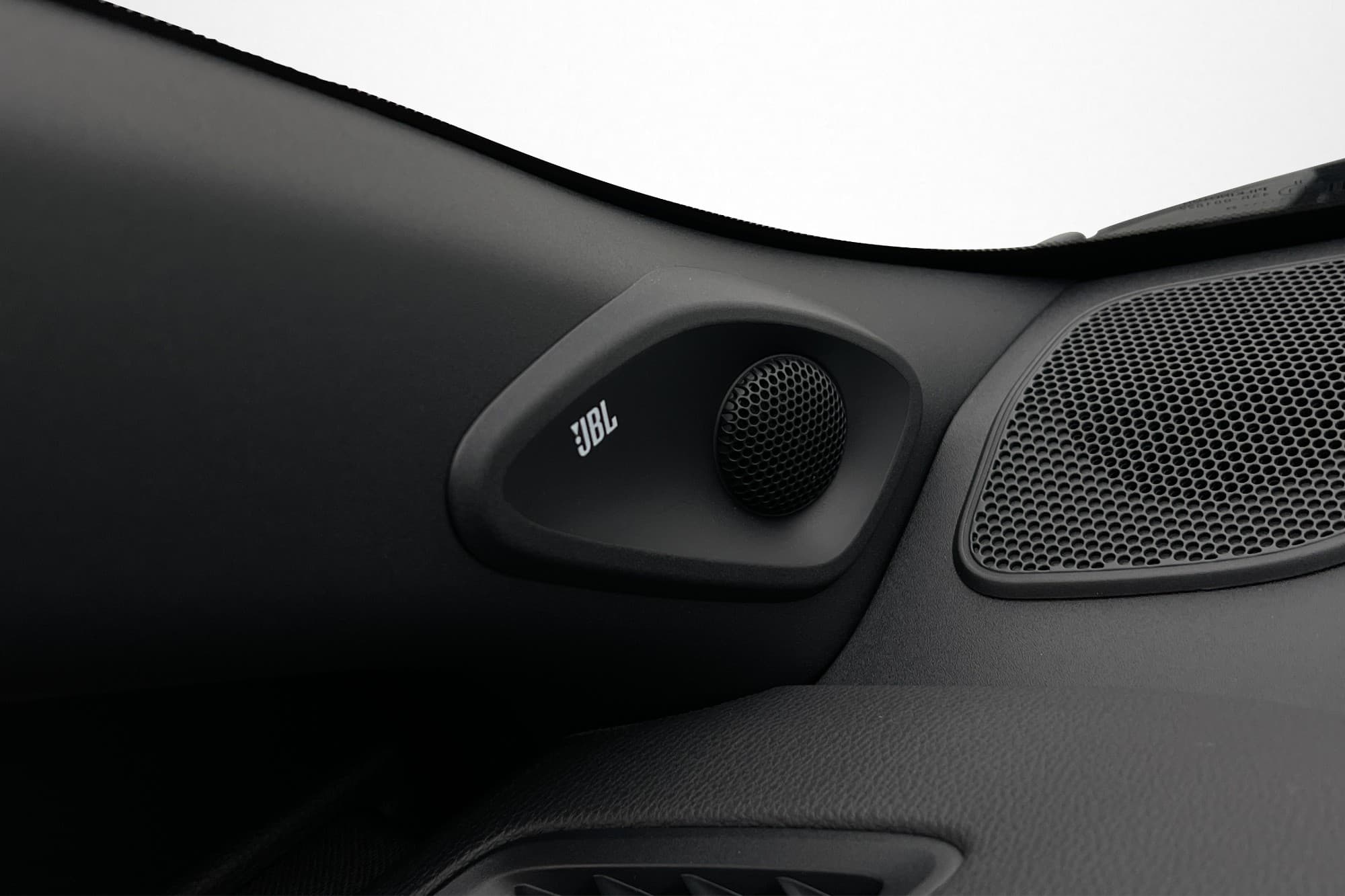 Toyota Yaris Hybrid 130hk Style JBL HUD Kamera Rattvärme GPS