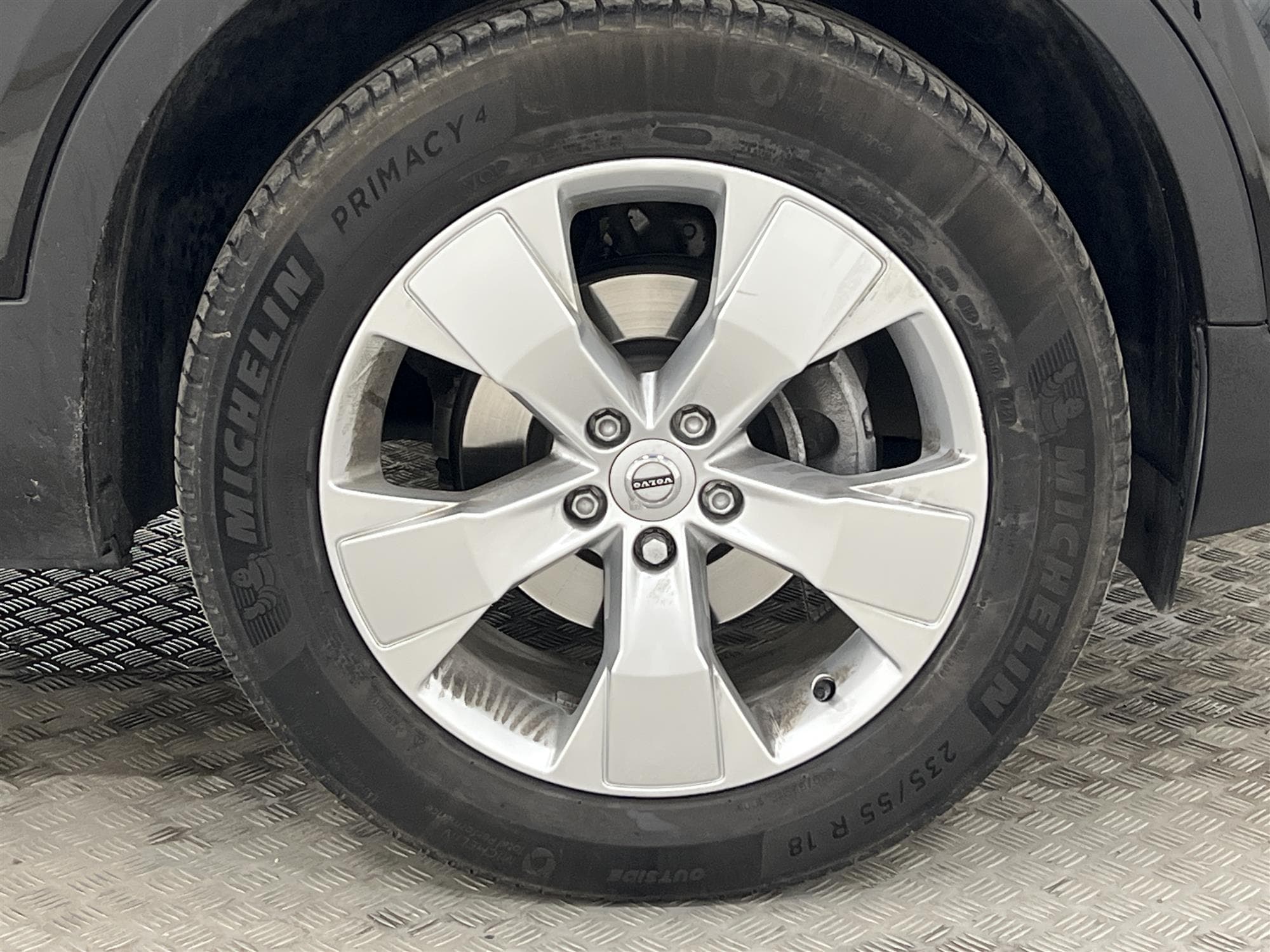 Volvo XC40 T2 129hk Momentum VOC Bränslevärmare Dragkrok