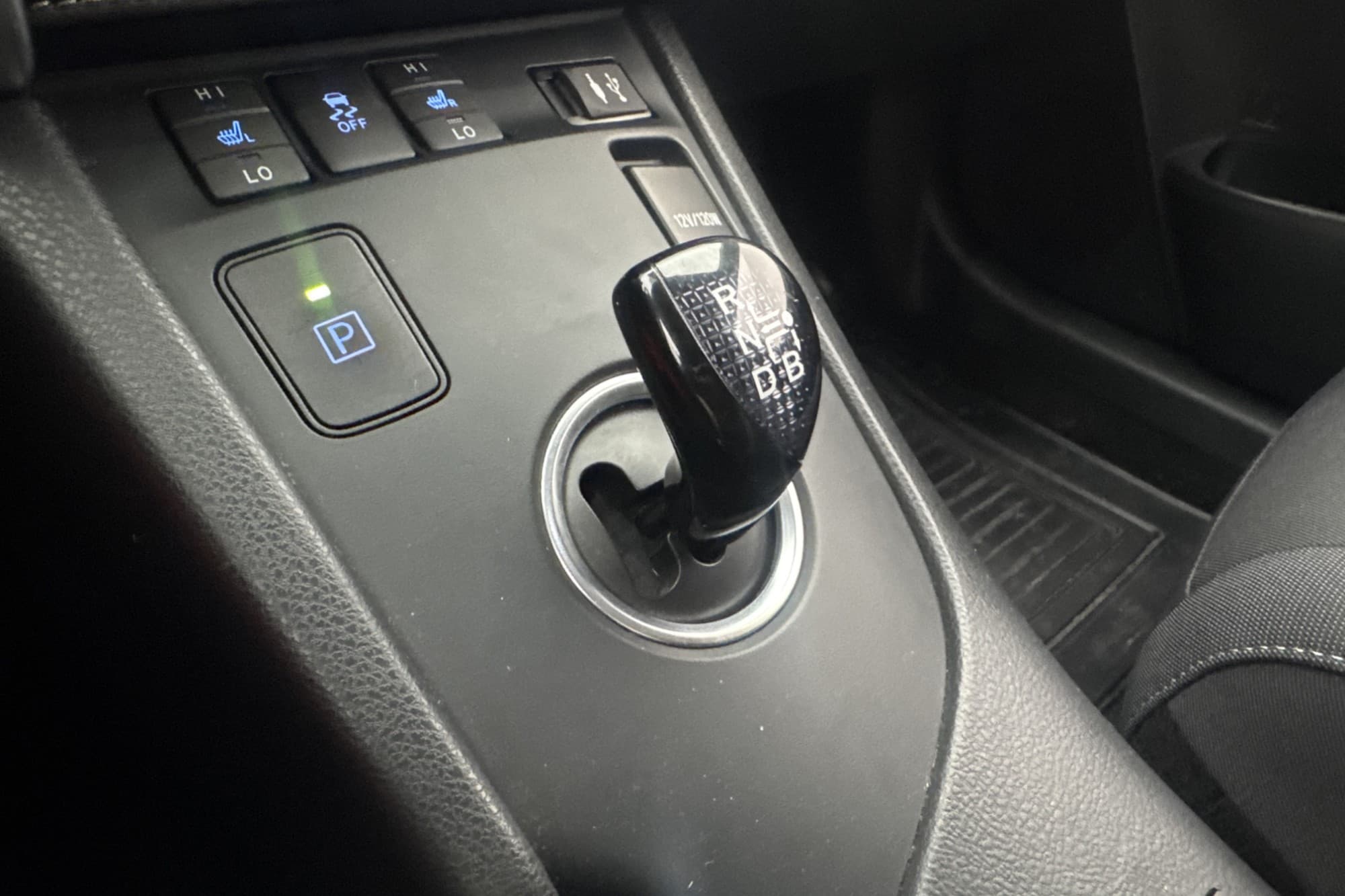 Toyota Auris Touring Sports Hybrid 136hk Kamera Farthållare