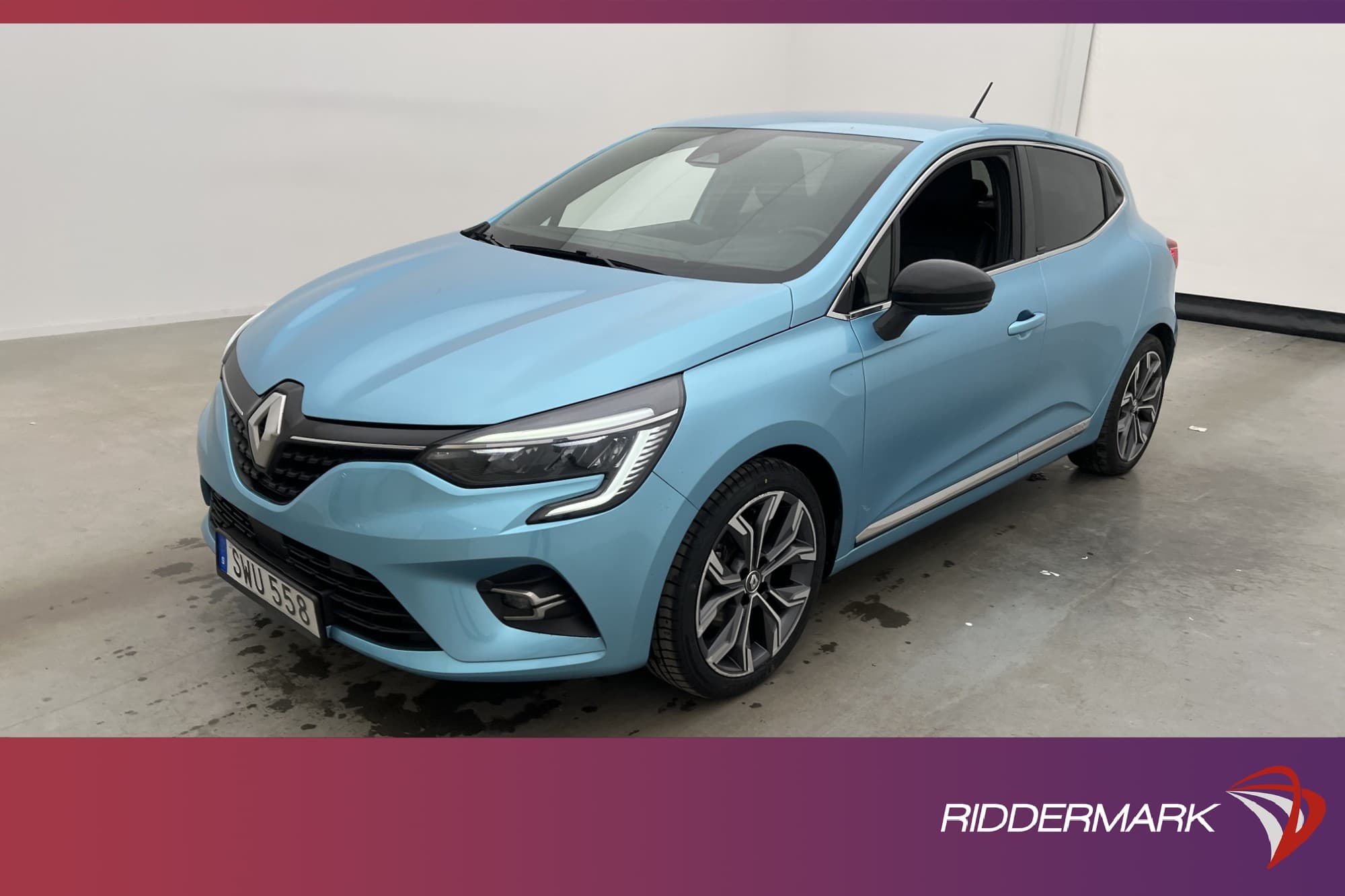 Renault Clio E-TECH 140hk