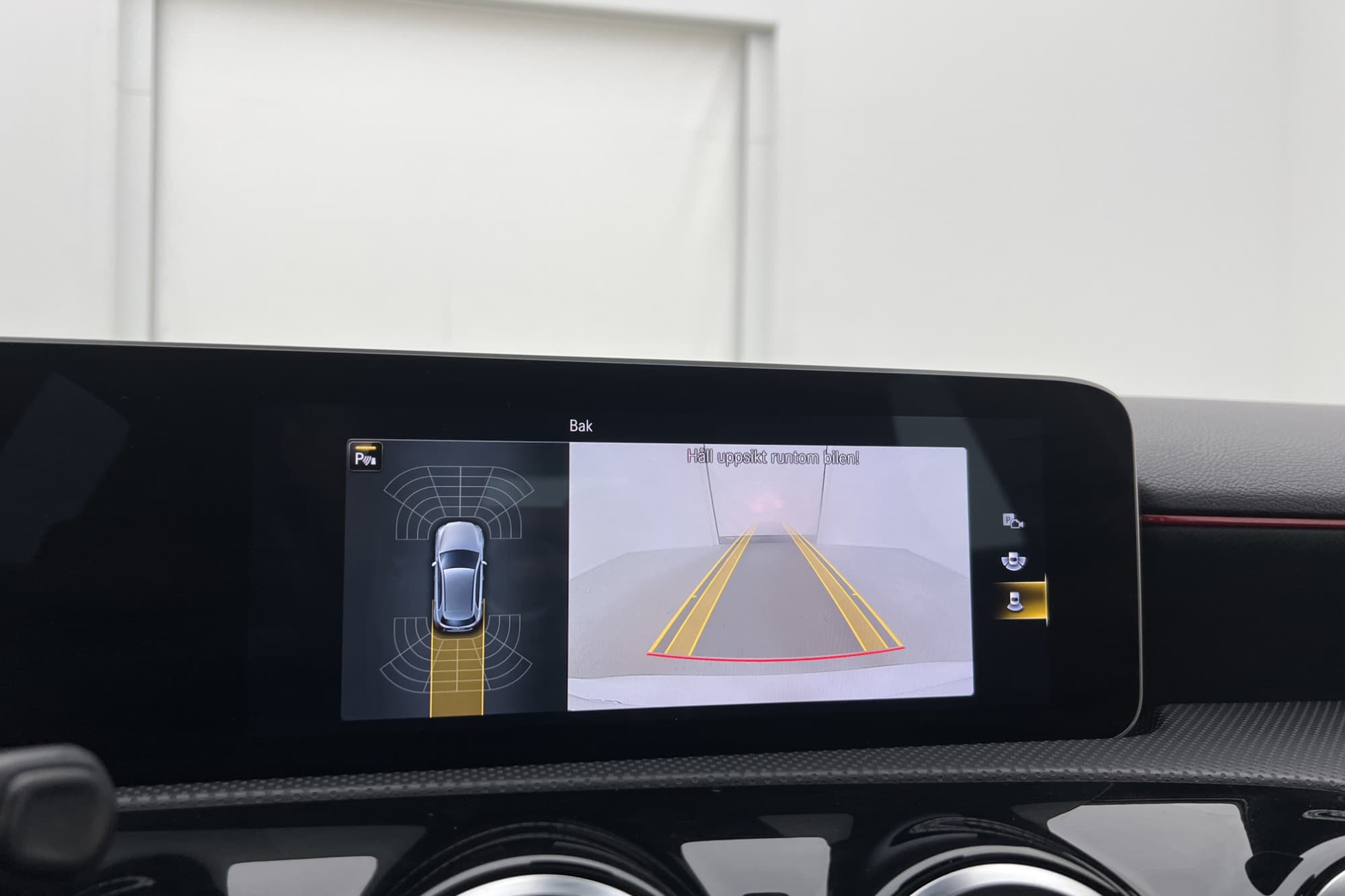 Mercedes-Benz A 200 AMG Panorama Cockpit Kamera Navigation