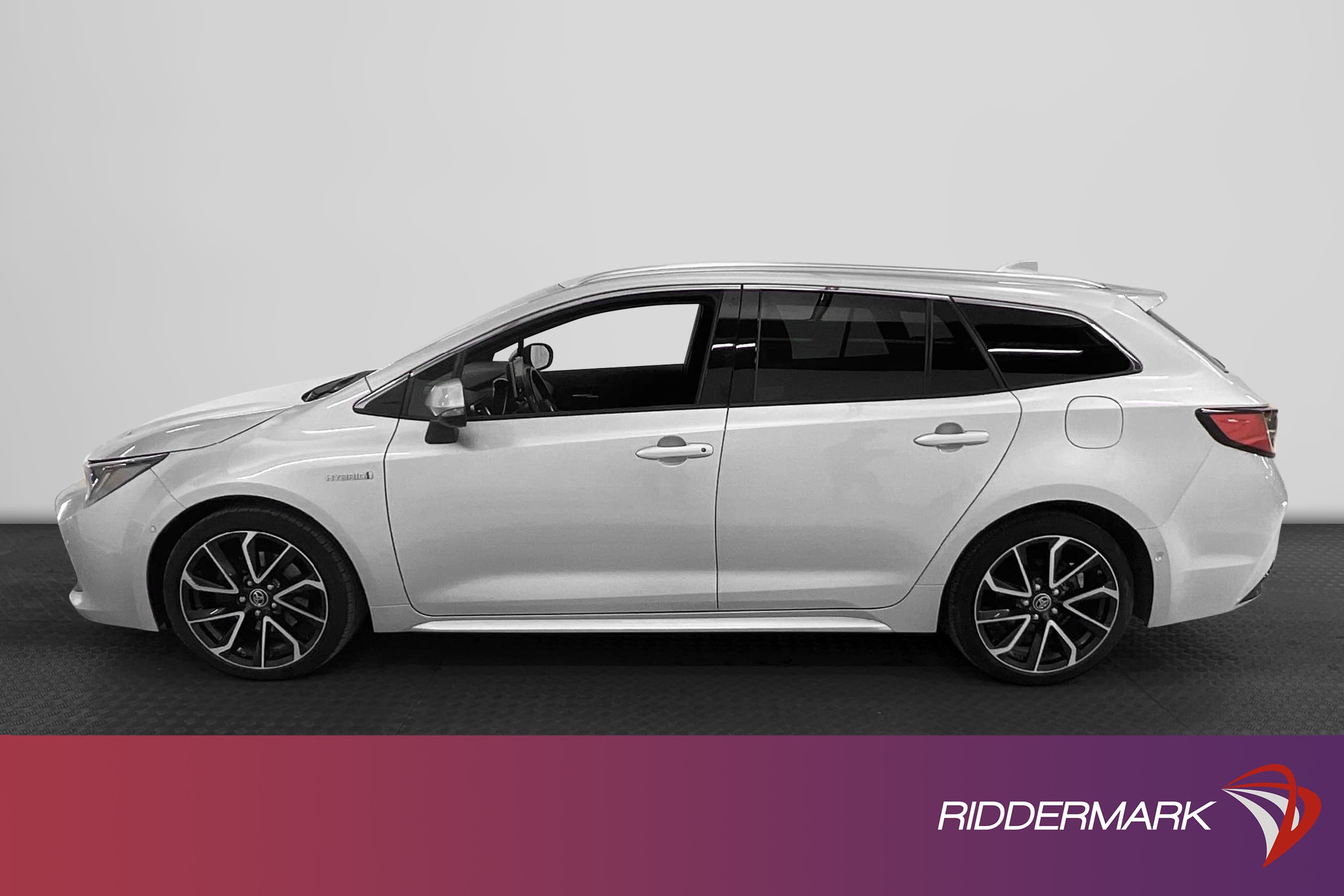 Toyota Corolla TS Hybrid e-CVT 136hk
