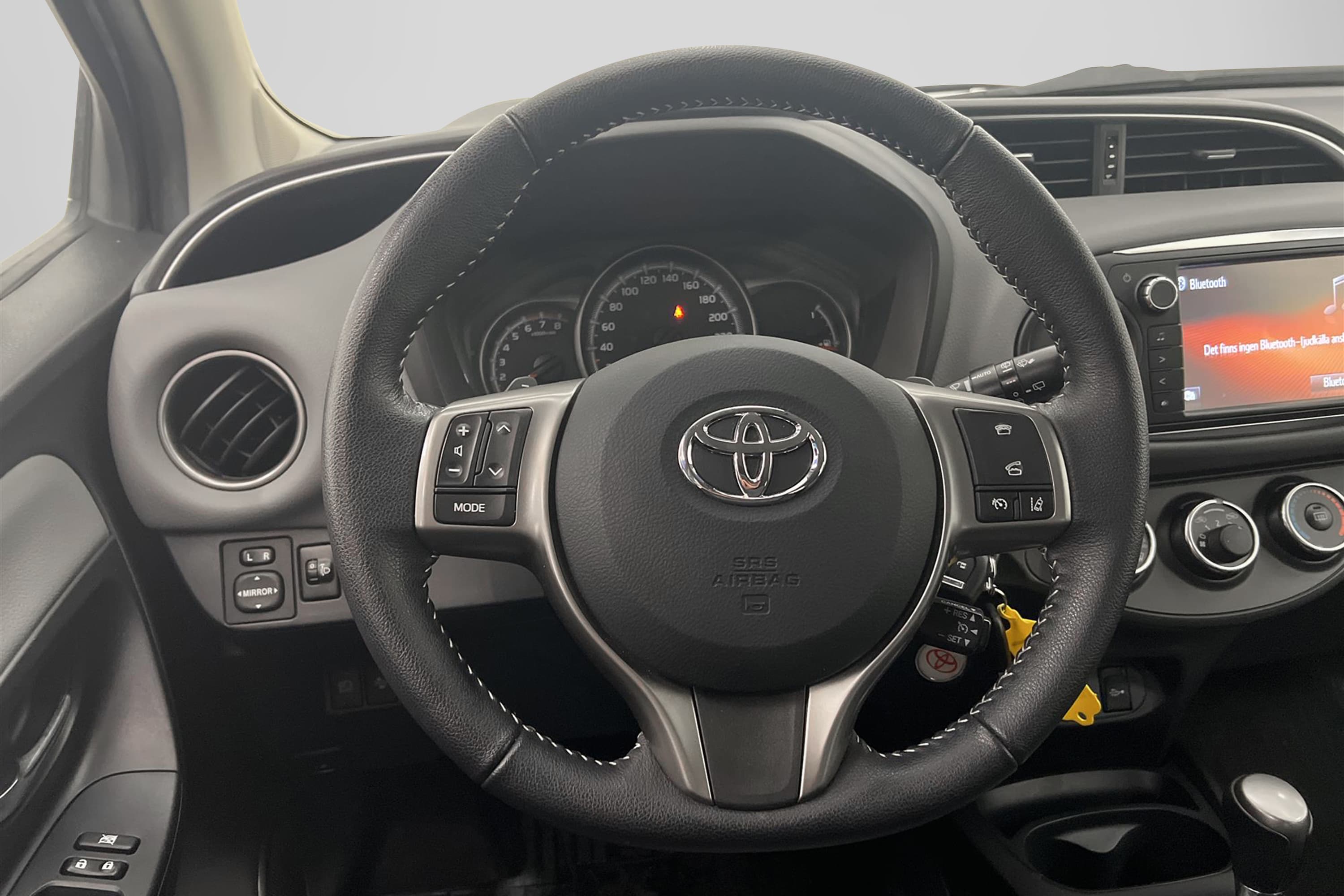 Toyota Yaris 1.33 99hk 1 Bruk B-Kamera 426kr Skatt 0,49L/mil