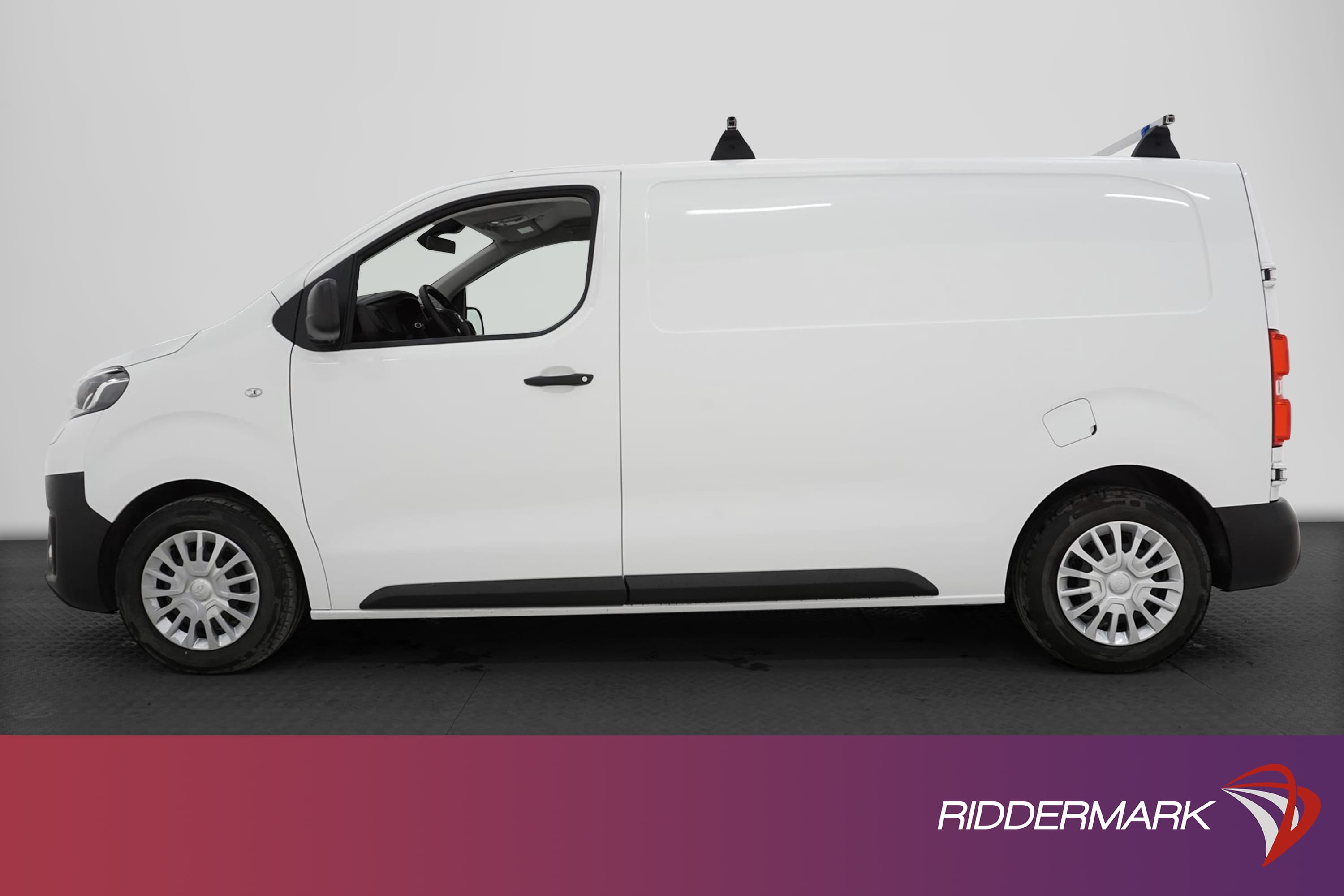 Toyota ProAce 1.5 HUD PDC L2 Takräcke Dragkrok Värmare Moms