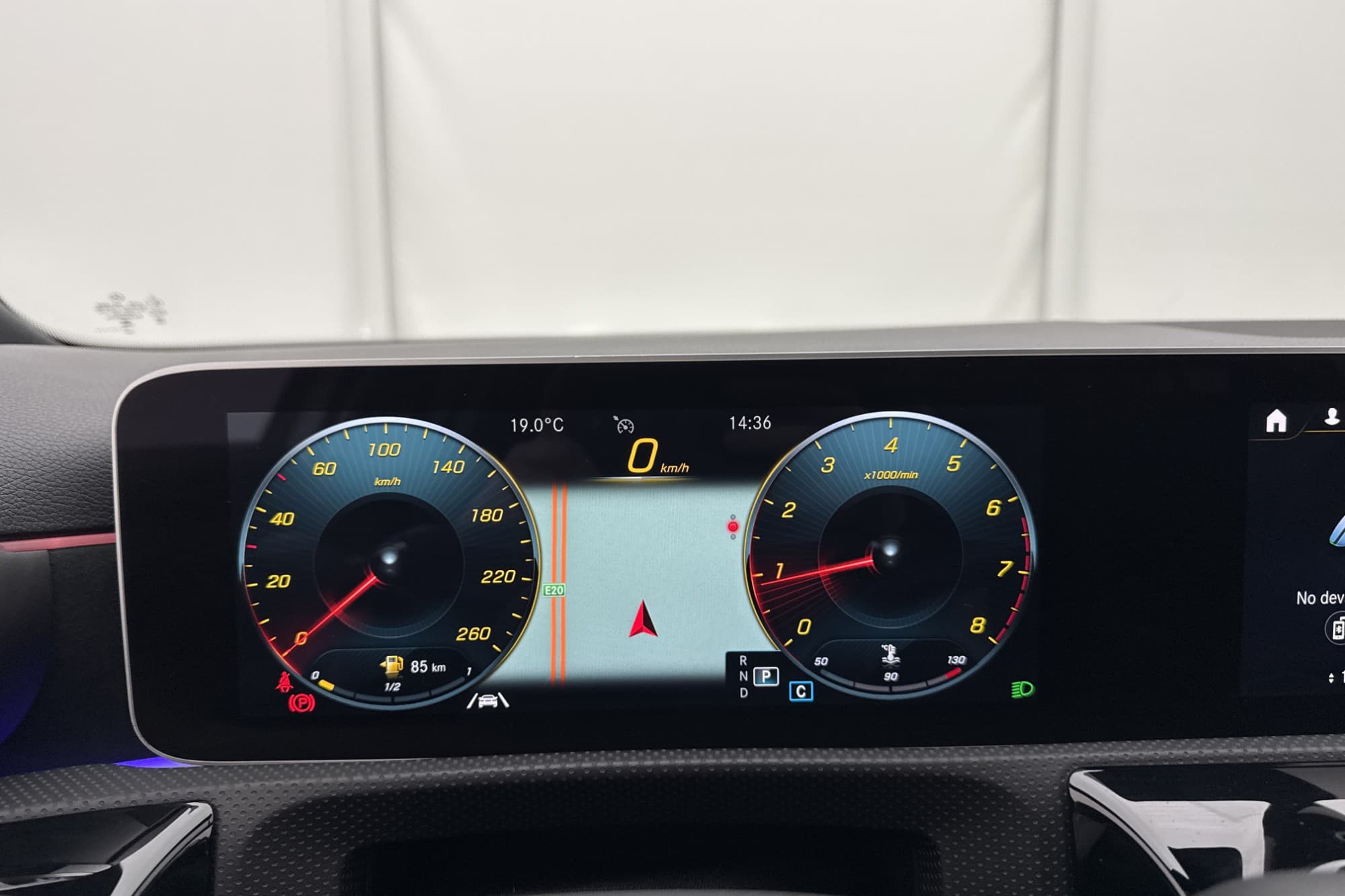 Mercedes-Benz A 180 136hk AMG Pano Wide Värm Midline Kamera