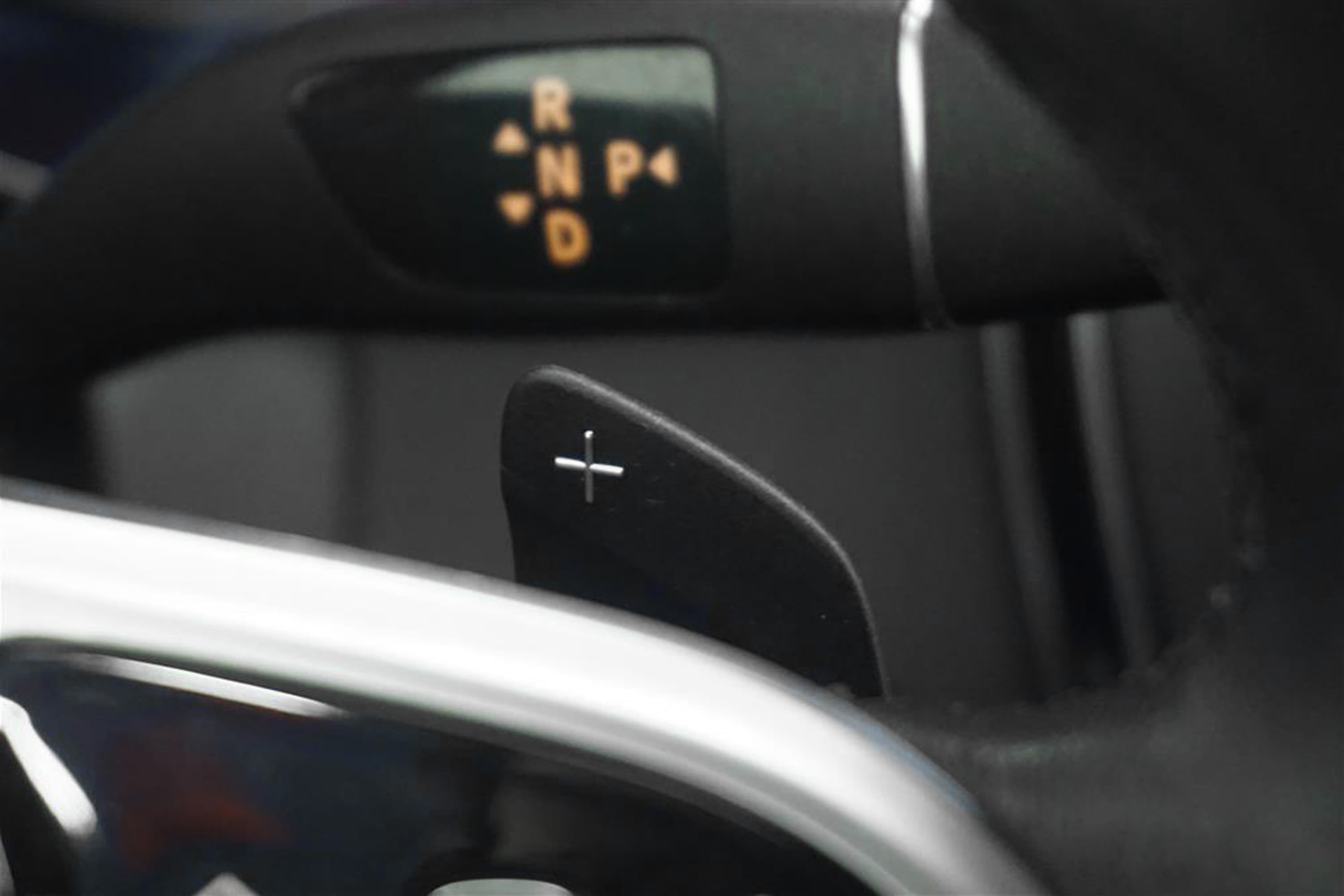 Mercedes-Benz C 220d Avantgarde Kamera Keyless Navi Drag interiör