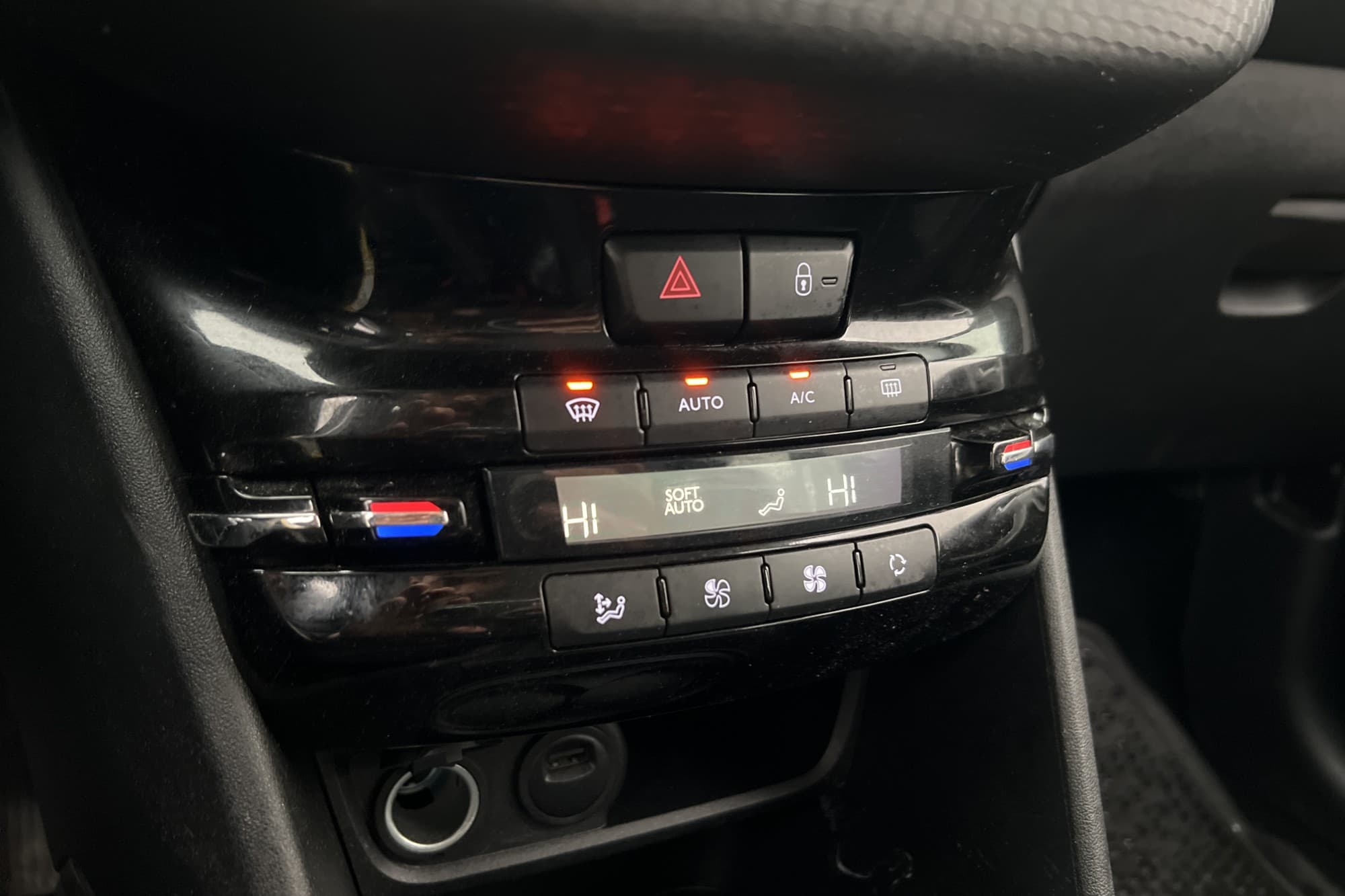 Peugeot 2008 1.2 PureTech 83hk Active  LED-Ramp Farthållare