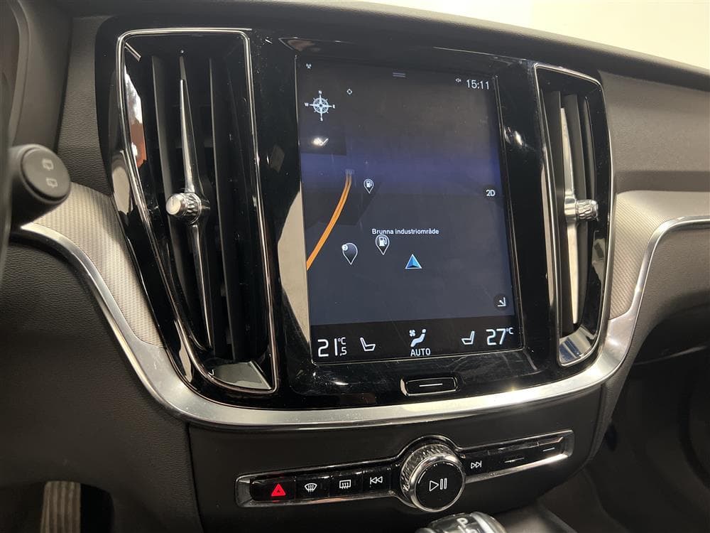 Volvo V60 T5 250hk Inscription Voc HUD B-Värm B-Kam Drag 