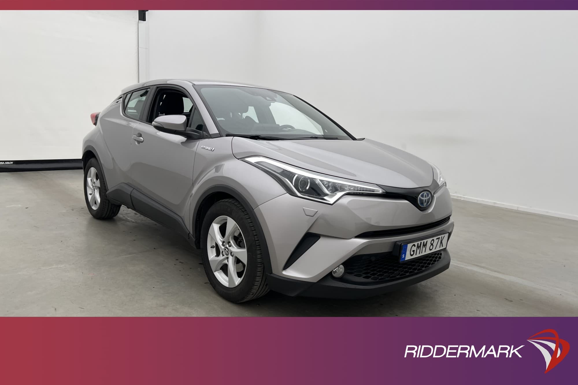 Toyota C-HR Hybrid 122hk