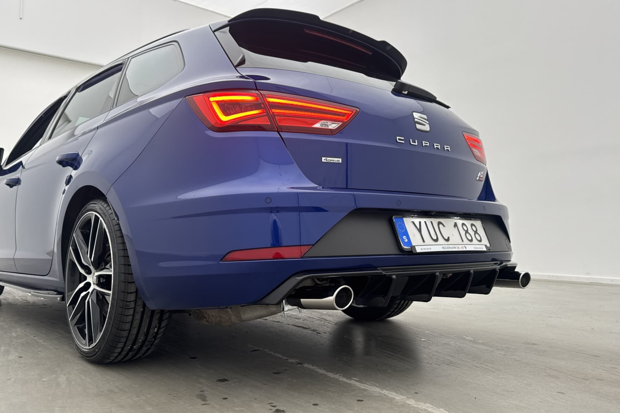 SEAT Cupra ST 2.0 TSI 4Drive 300hk Cockpit Beats Kamera Navi