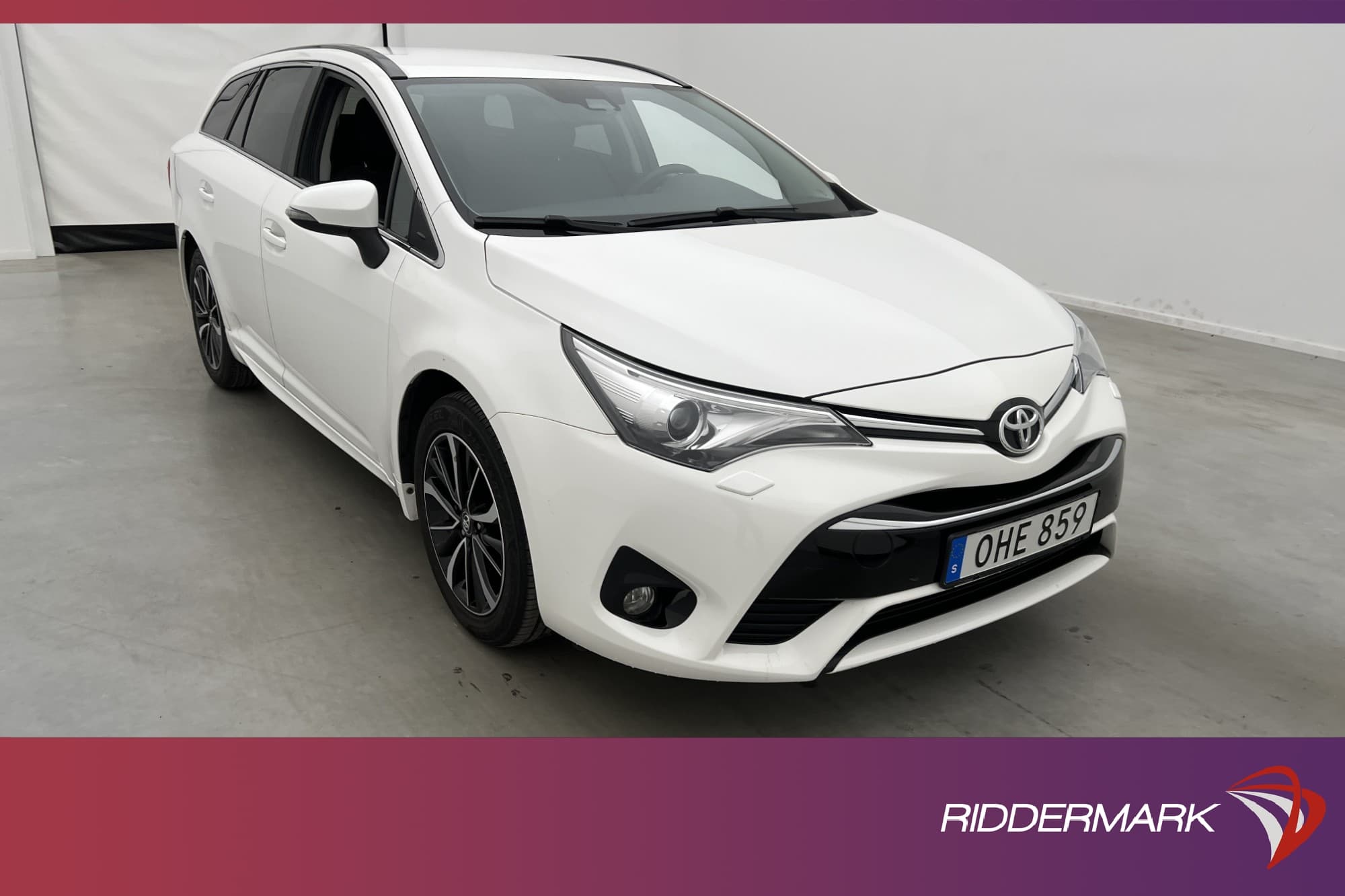 Toyota Avensis Valvematic 147hk