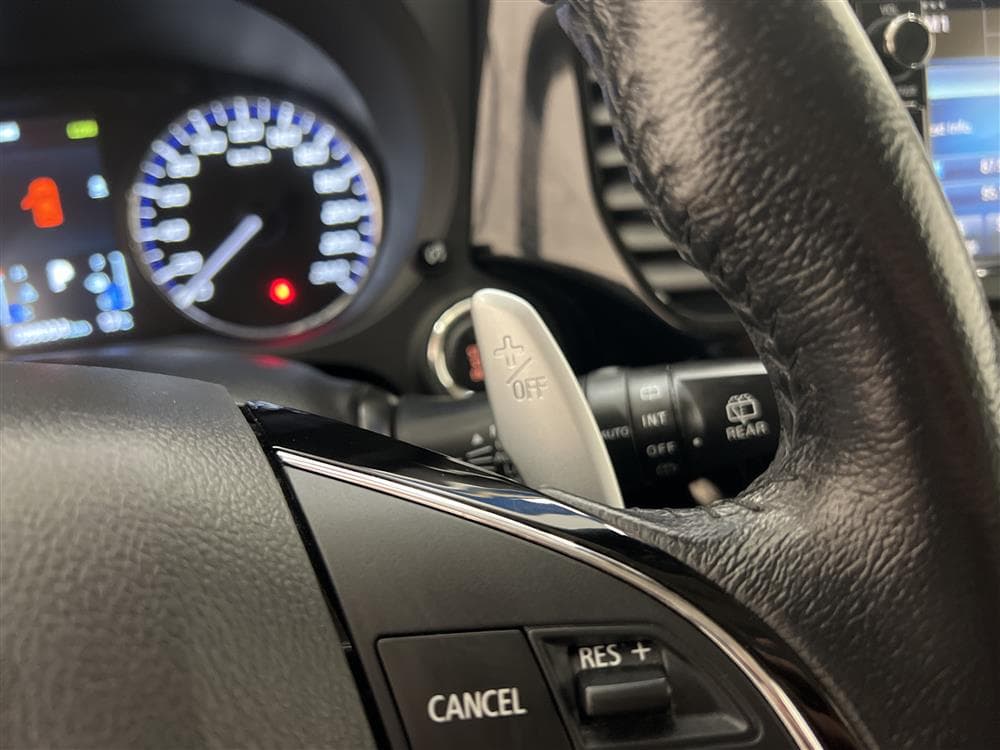 Mitsubishi Outlander 4WD Business Kamera 7-Sits HELG KAMPANJinteriör