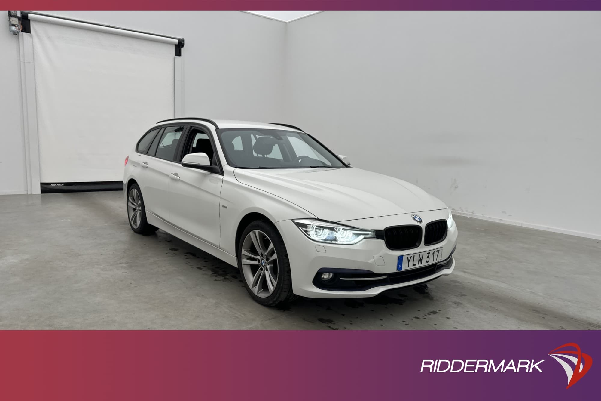BMW 330 i xDrive Touring 252hk