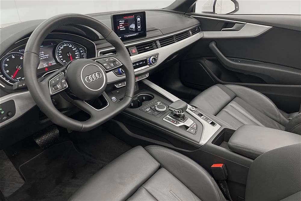 Audi A5 Cabriolet 190hk Skinn Matrix Keyless LÅGMIL Momsinteriör