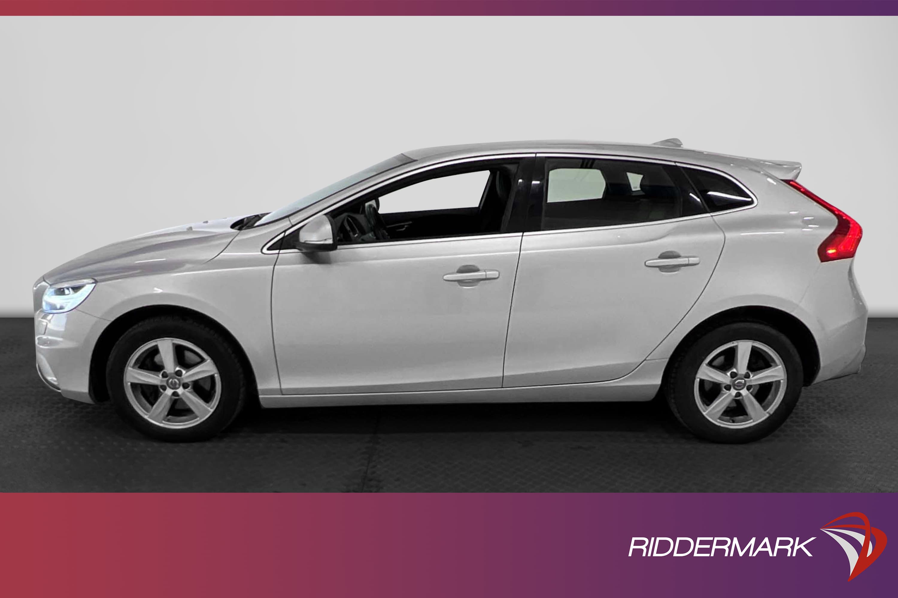 Volvo V40 T3 152hk R-Design