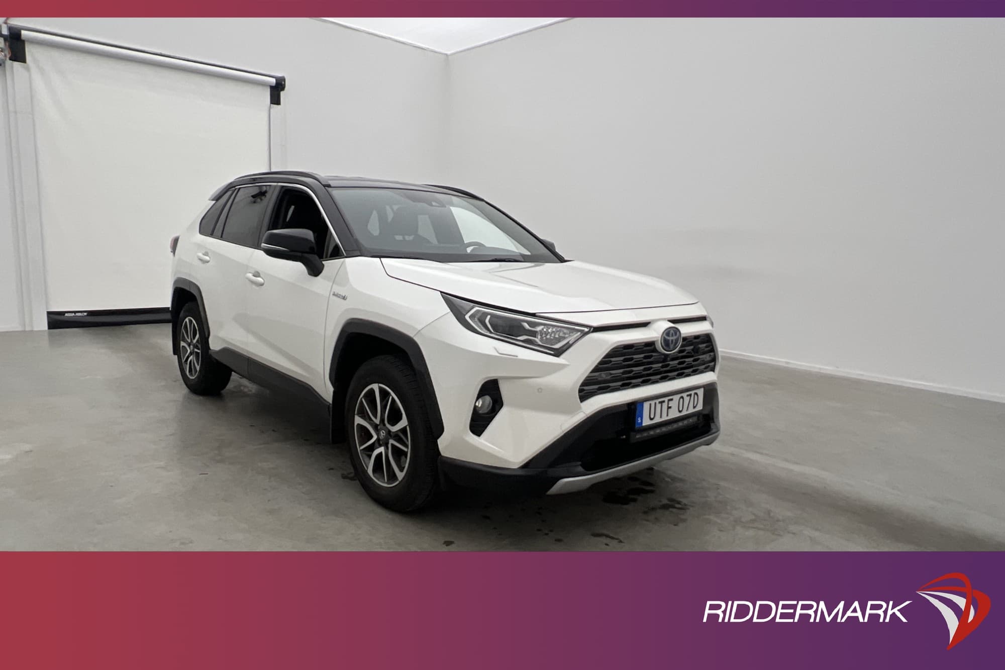 Toyota RAV4 Hybrid AWD-i 222hk