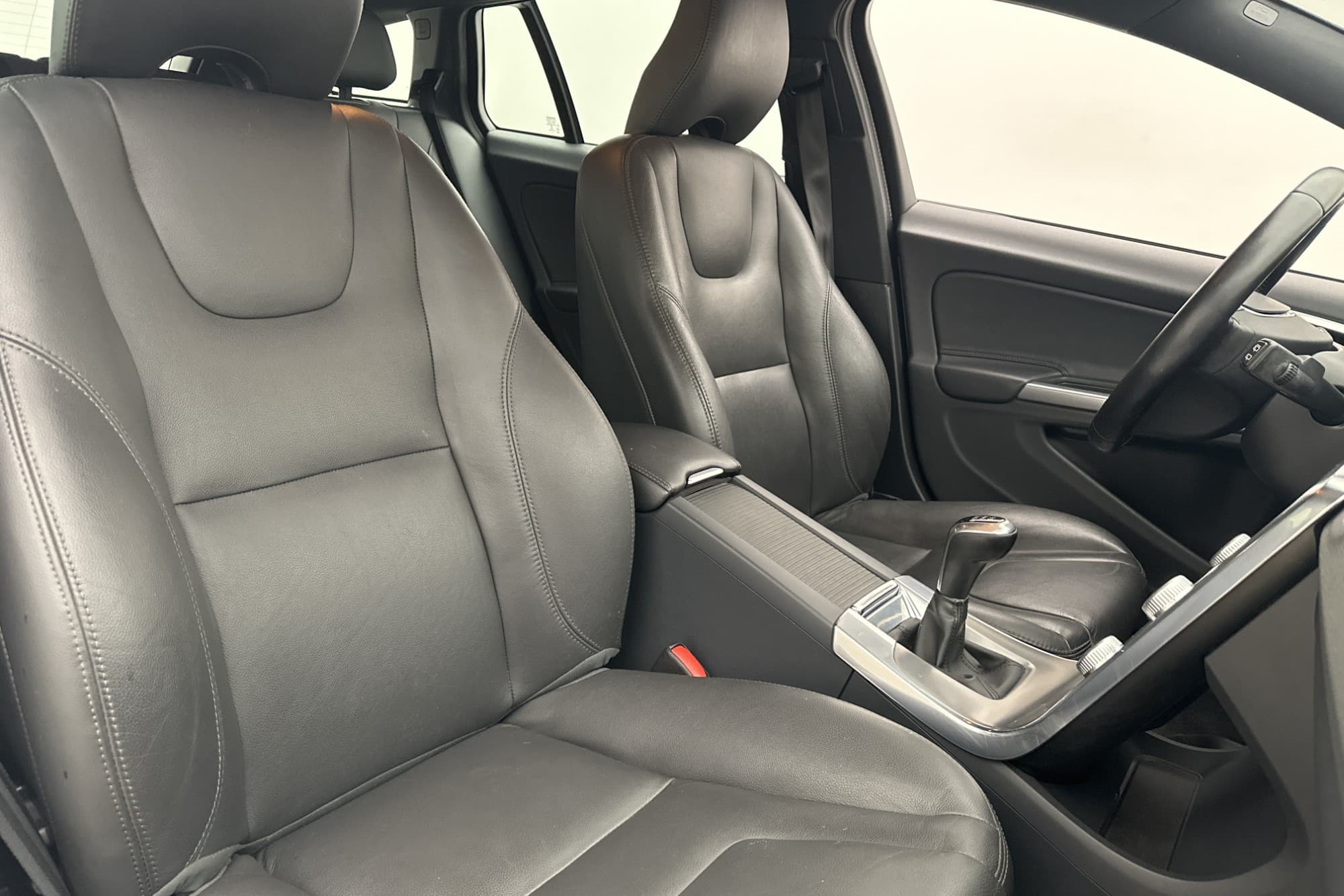 Volvo V60 Cross Country D3 Summum VOC Värmare Skinn Sensorer