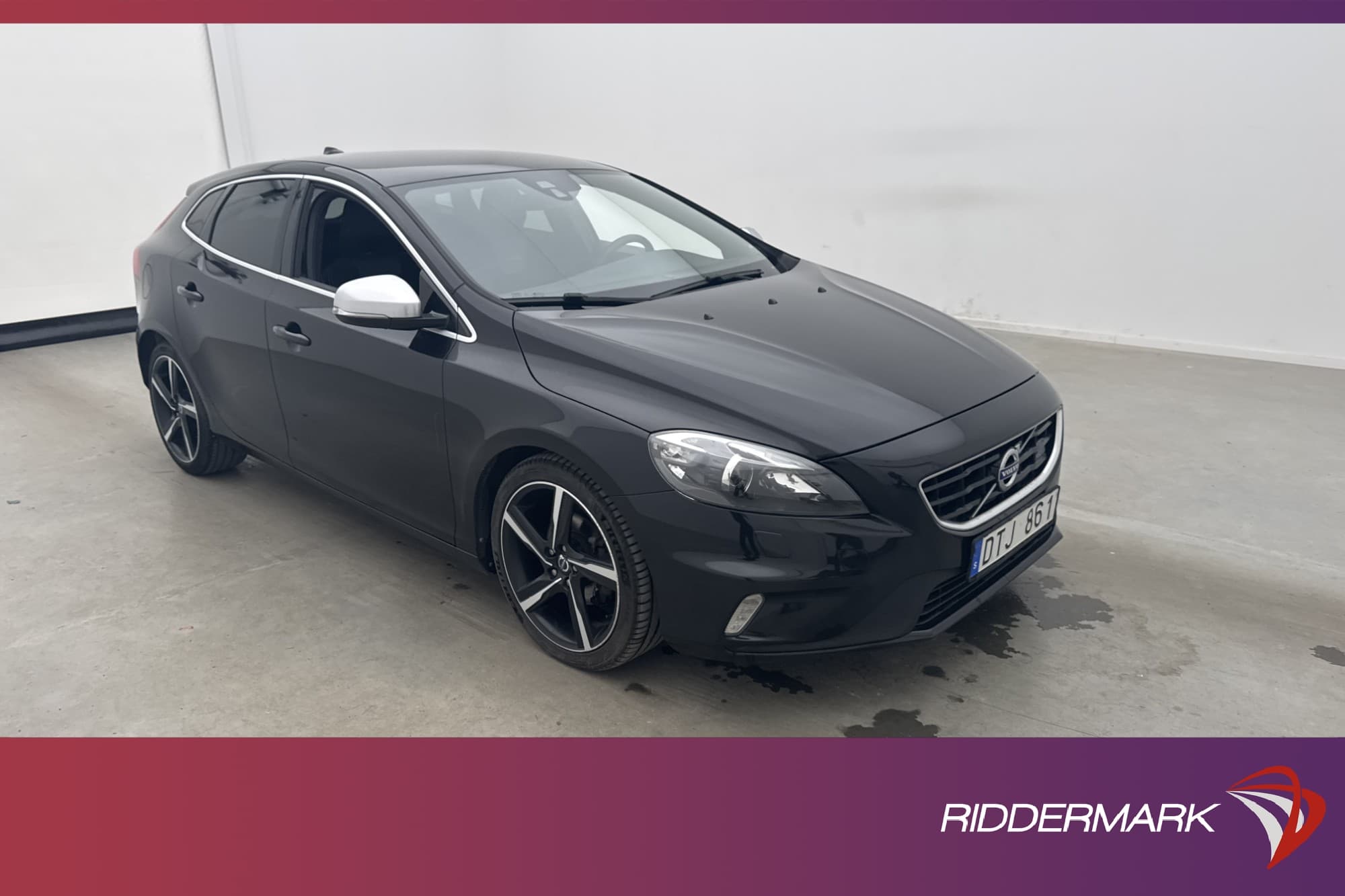 Volvo V40 D2 115hk R-Design VOC D-Värmare Sensorer Halvskinn