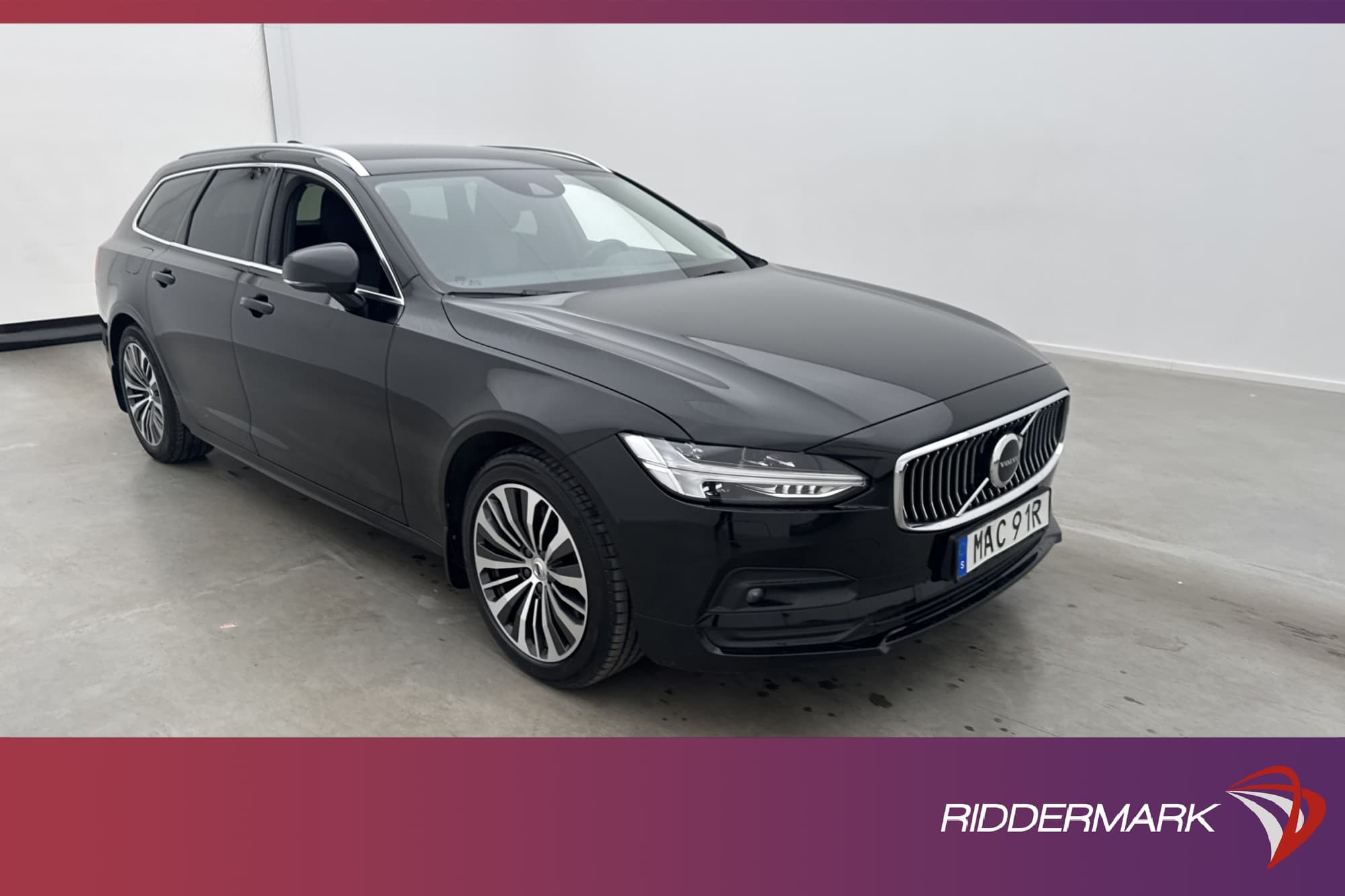 Volvo V90 B4