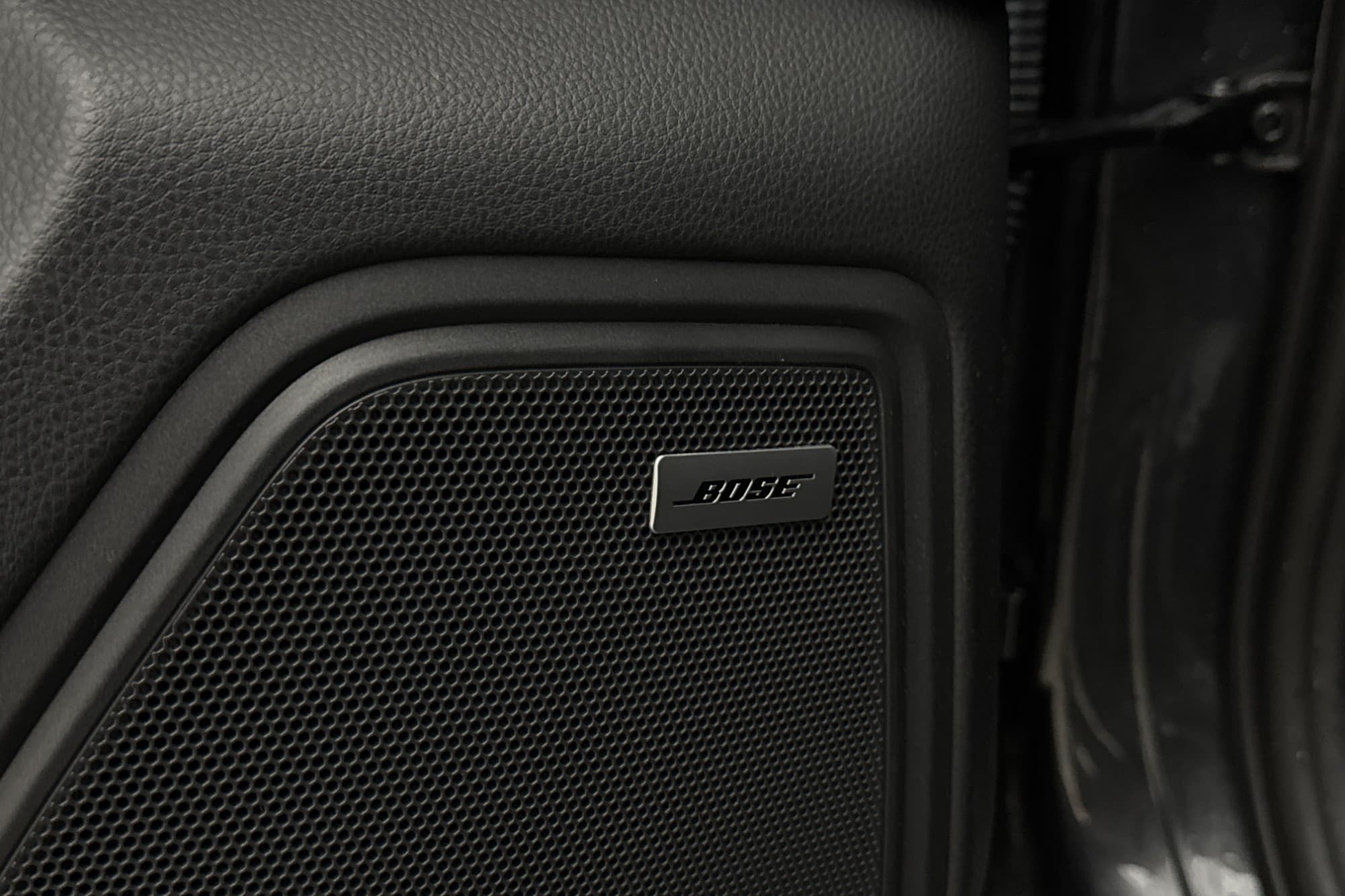 Porsche Macan PDK 245hk Pano P-Värm BOSE Drag Kamera CarPlay