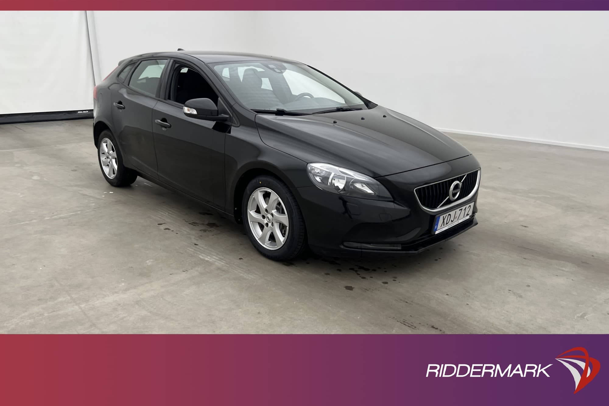 Volvo V40 T2 122hk VOC Parkeringsvärmare 756kr Årsskatt
