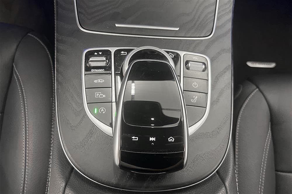 Mercedes-Benz E 220 d 4M All-T D-värm Burmester 360° Skinninteriör