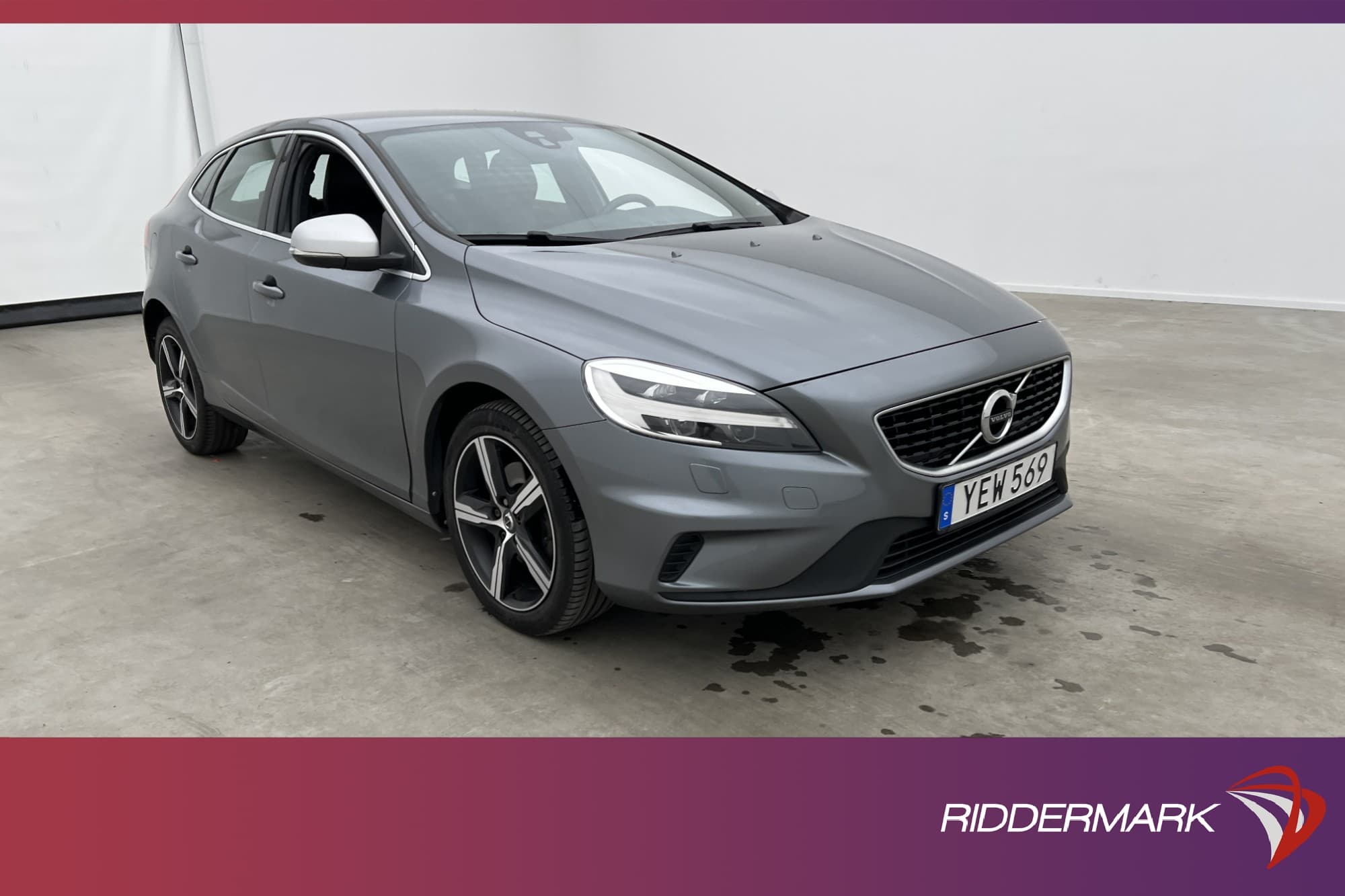 Volvo V40 T2 122hk