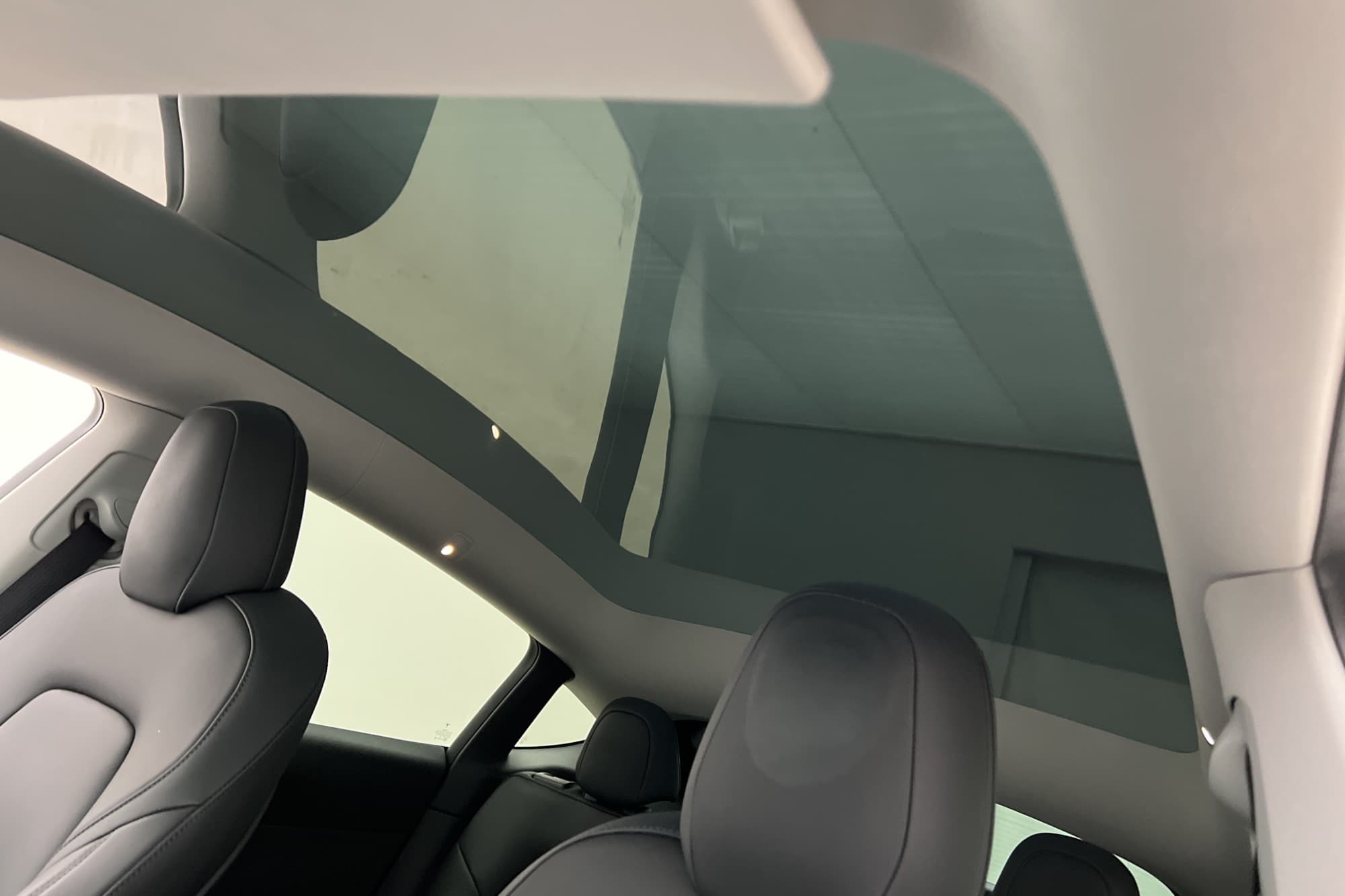 Tesla Model Y Long Range AWD Autopilot Dragkrok AP MOMS