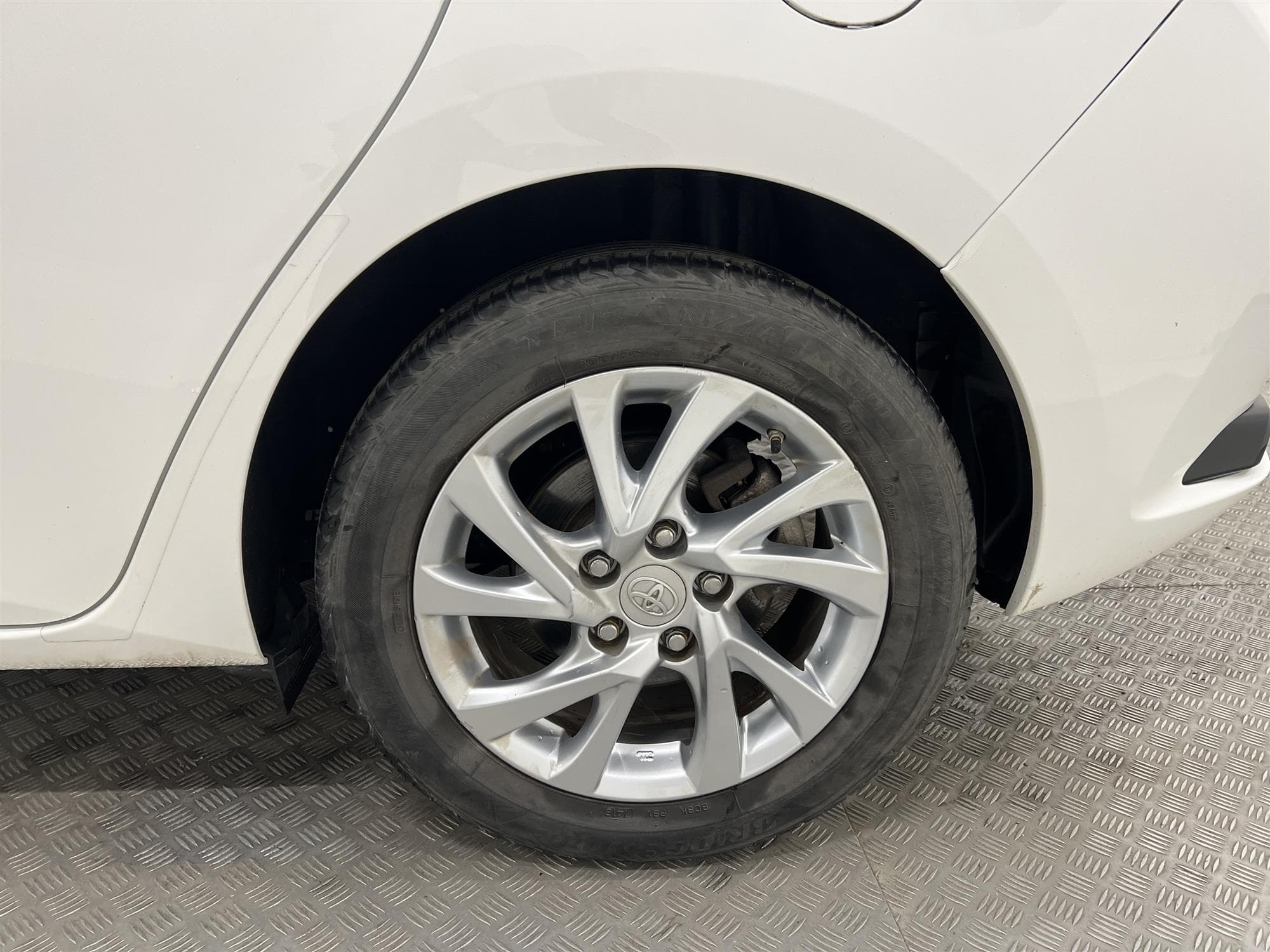 Toyota Auris Hybrid 136hk Navigator Backkamera 0,36L/mil