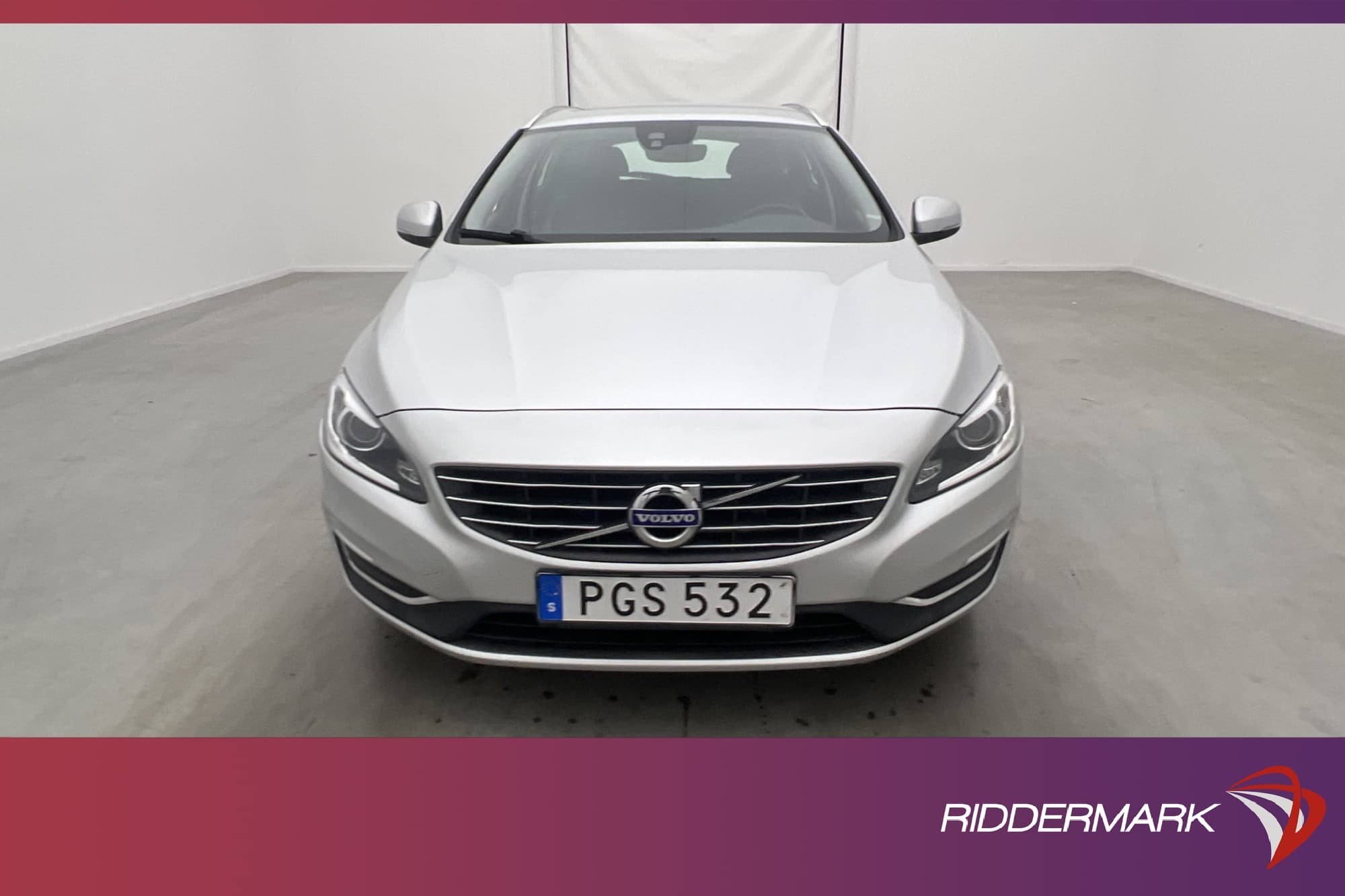 Volvo V60 D4 190hk Summum VOC Dragkrok Navigator D-Värmare