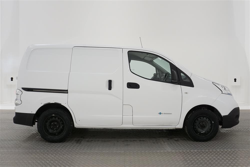 Nissan e-NV200 40 kWh Aut 109hk B-kamera Nyservad Moms 