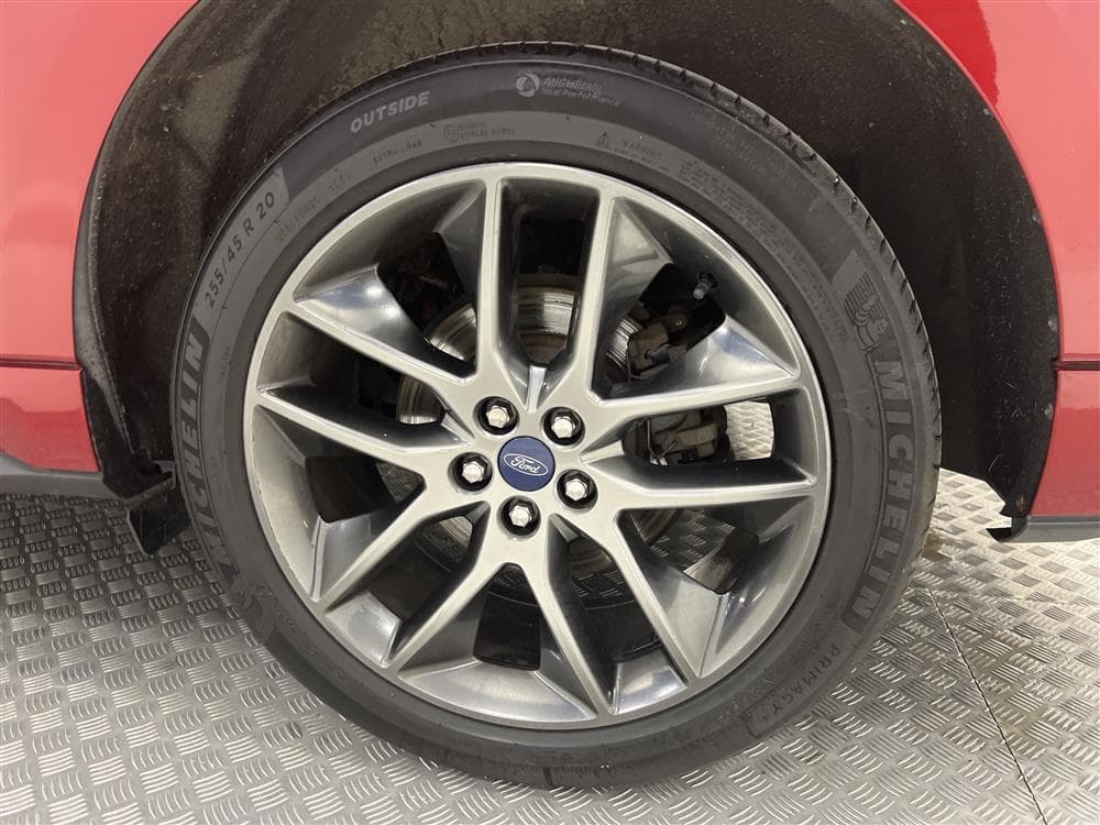 Ford Edge 2.0 210hk AWD Sport Pano Värmare Kamera 0,59l/milinteriör