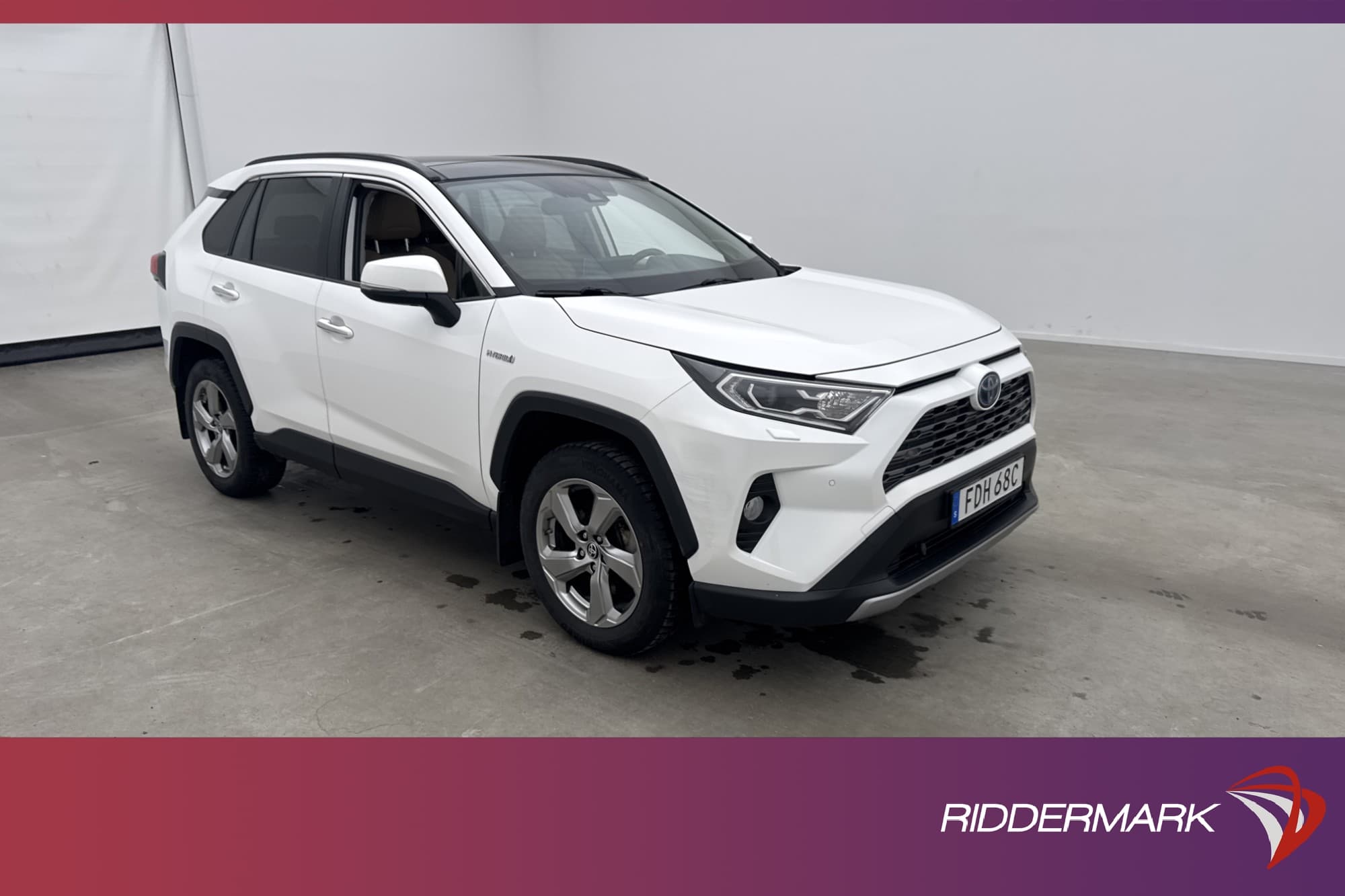 Toyota RAV4 Hybrid 222hk AWD Executive JBL Pano Kamera Skinn