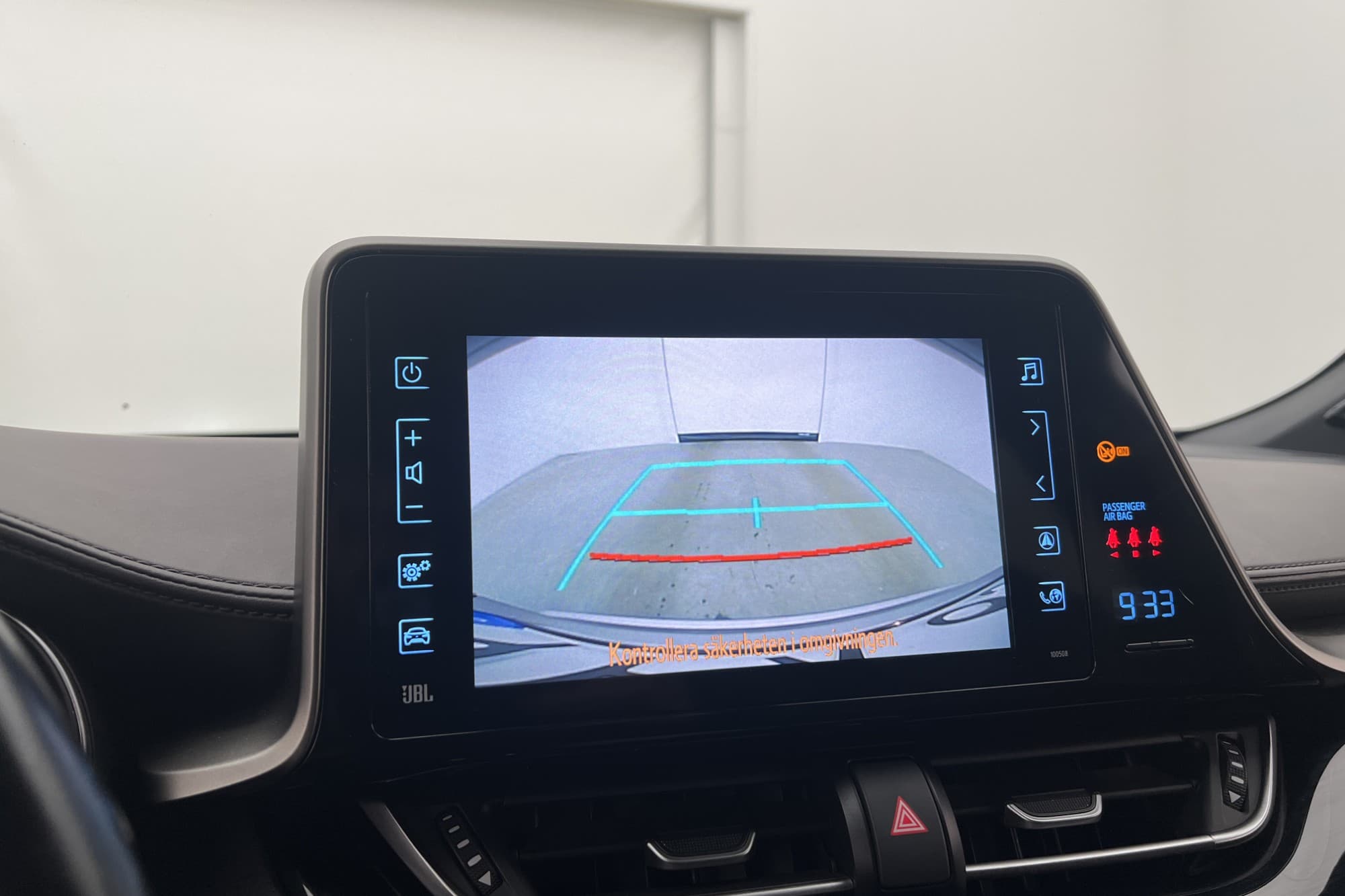 Toyota C-HR Hybrid 122hk Executive Kamera JBL-Ljud  M/K-Värm