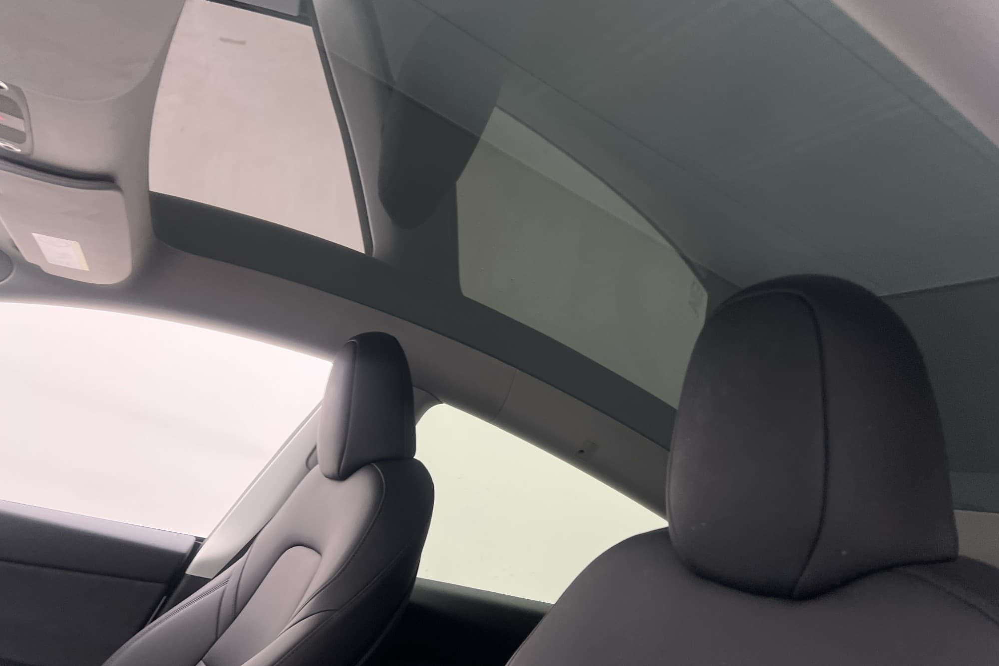Tesla Model Y Performance AWD Autopilot Dragkrok Svensksåld