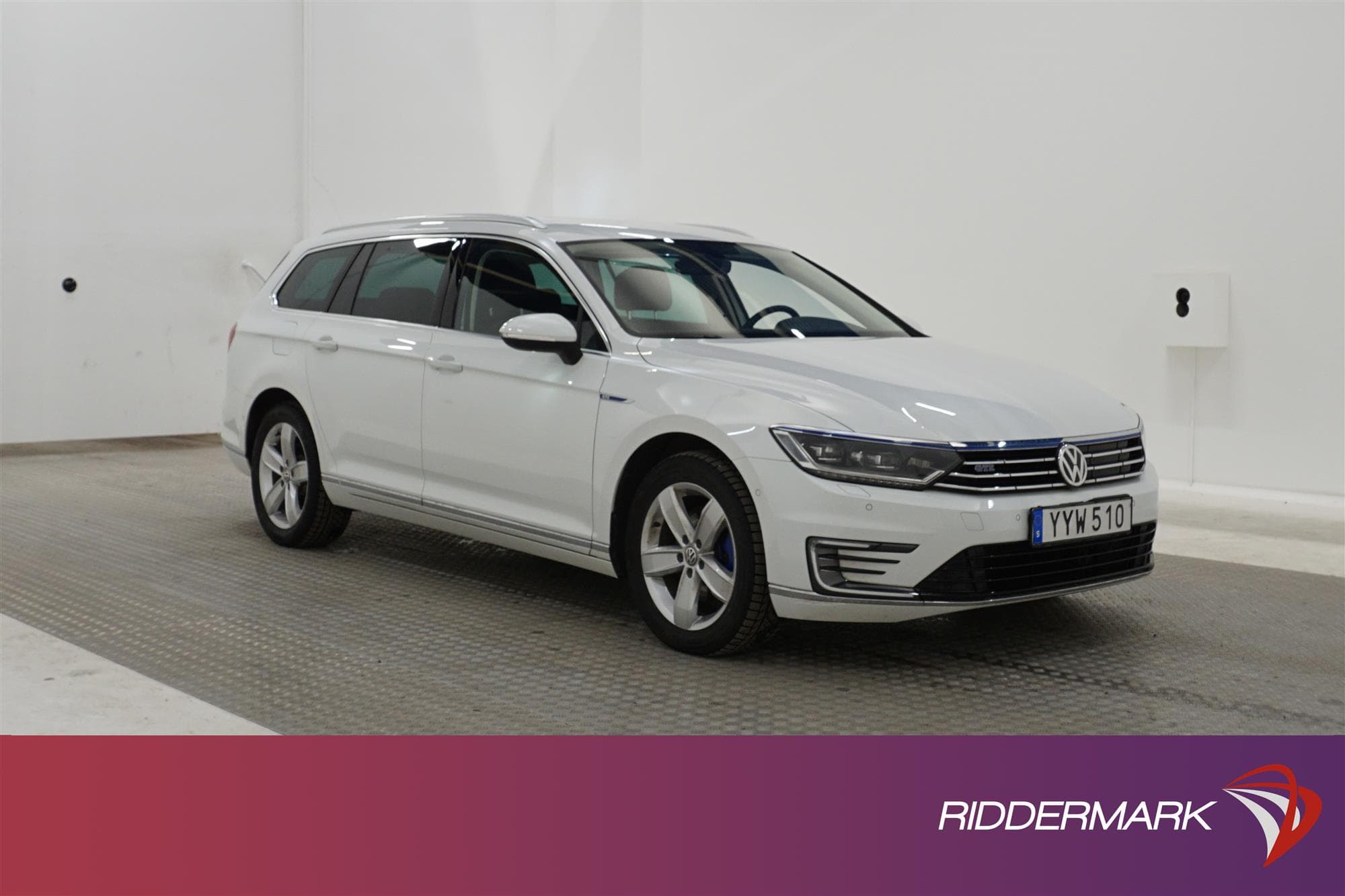 Volkswagen Passat GTE 218hk