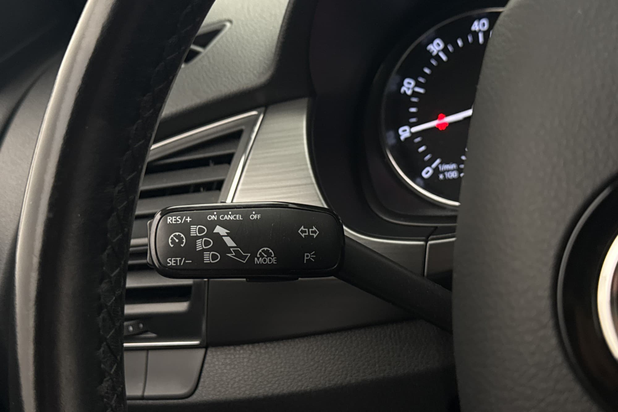 Skoda Fabia 1.0 TSI 95hk Style P-sensorer CarPlay Keyless
