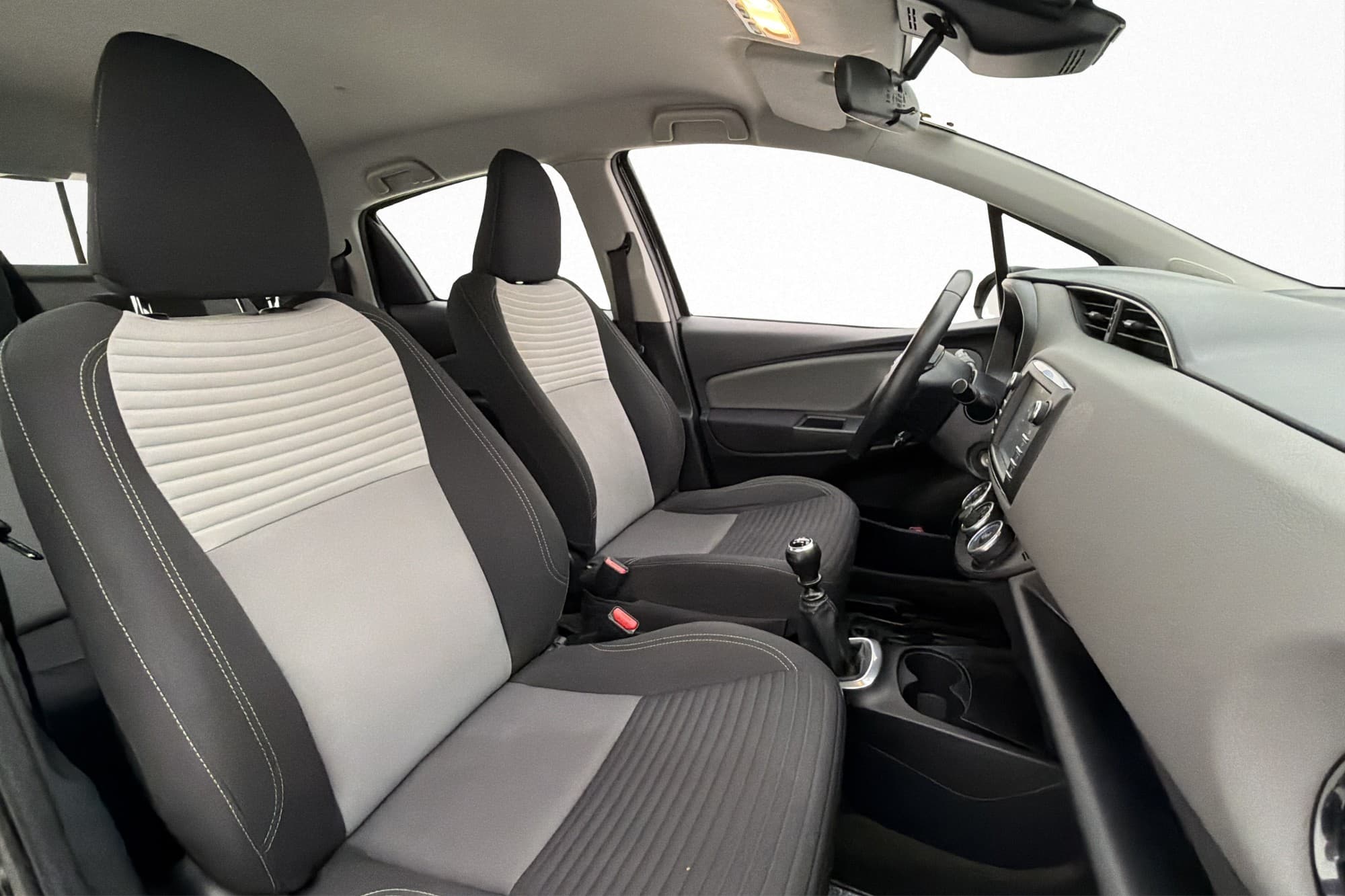 Toyota Yaris 1.5 111hk Active Kamera Farthållare Bluetooth