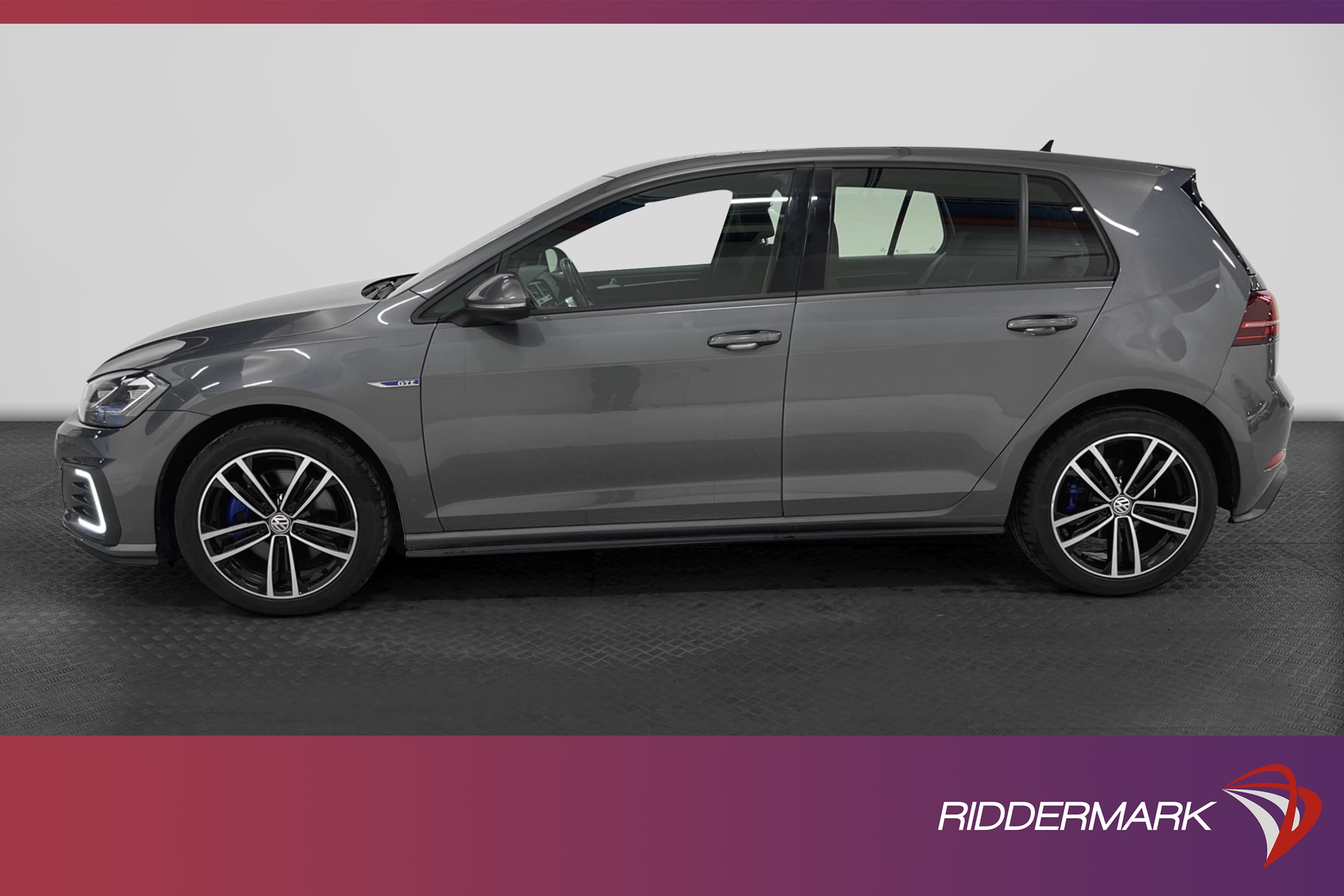 Volkswagen Golf GTE 204hk