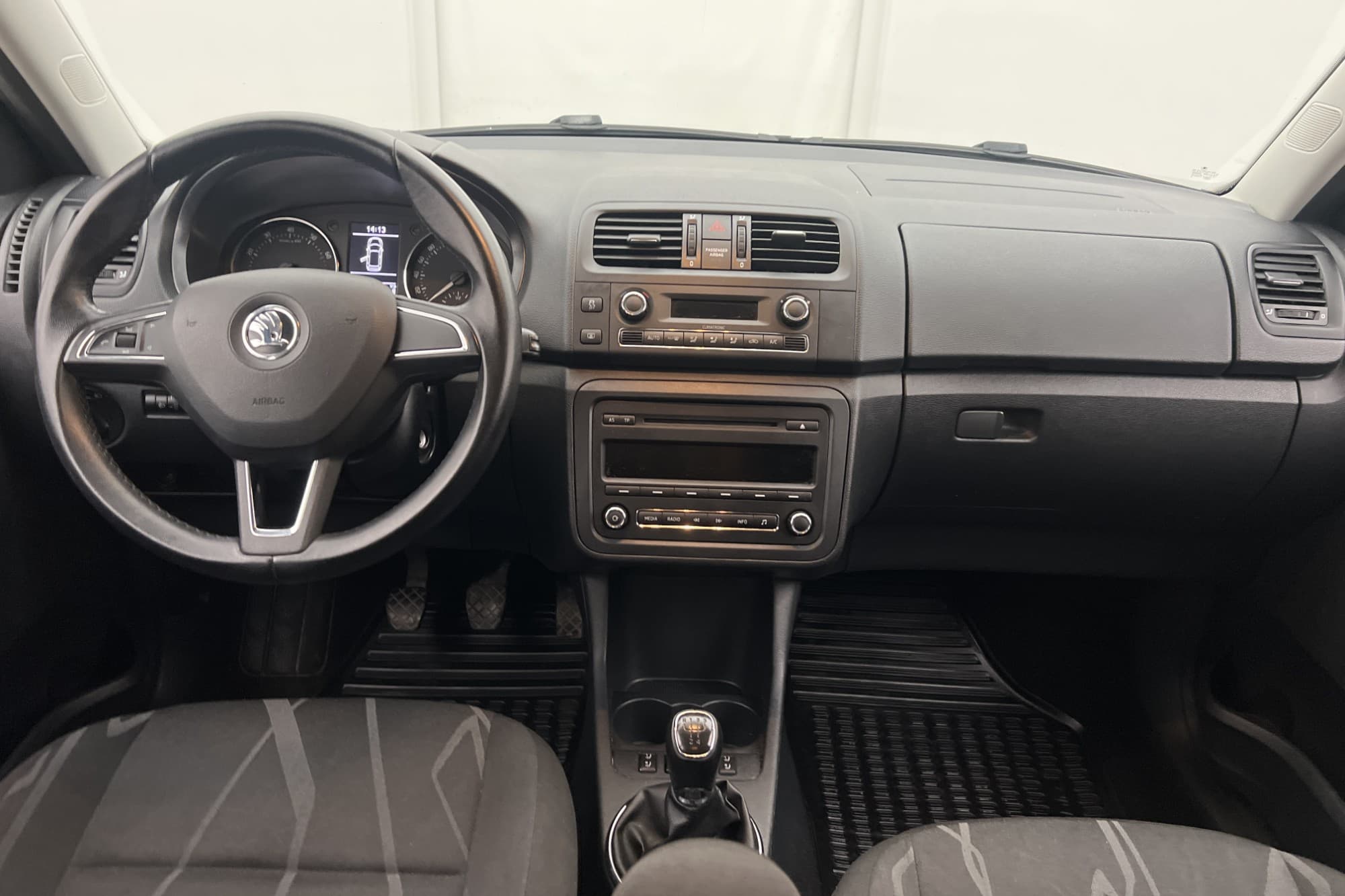 Skoda Fabia Kombi 1.2 TSI 86hk Ambition Sensorer Farthållare