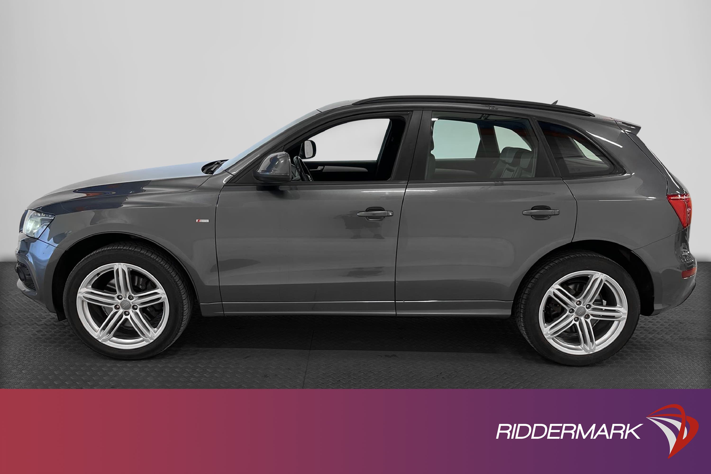 Audi Q5 3.0 TDI 239hk Quattro Full S-Line Panorama Navi 
