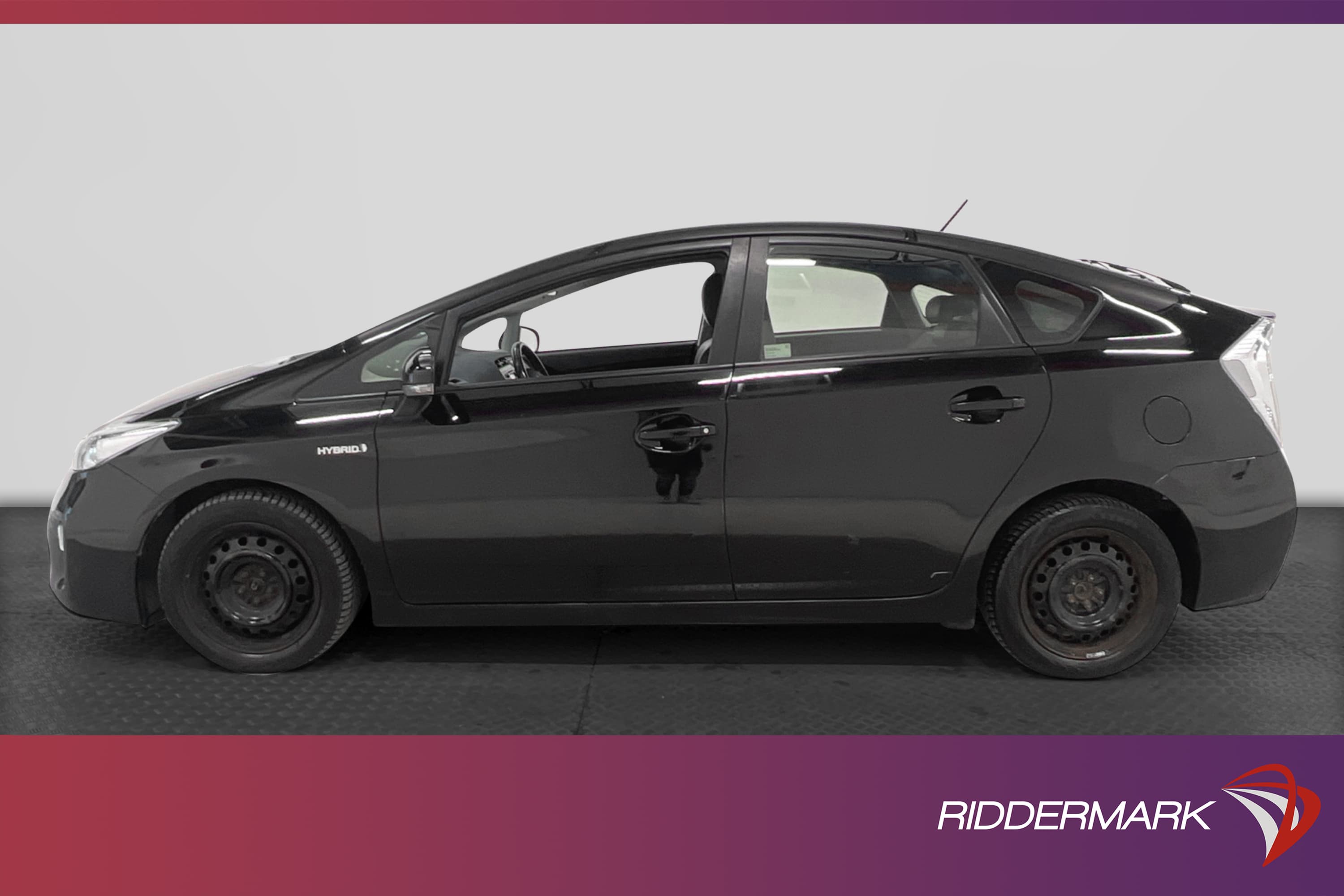 Toyota Prius Hybrid CVT 136hk Navi Skinn B-Kam 360kr Skatt